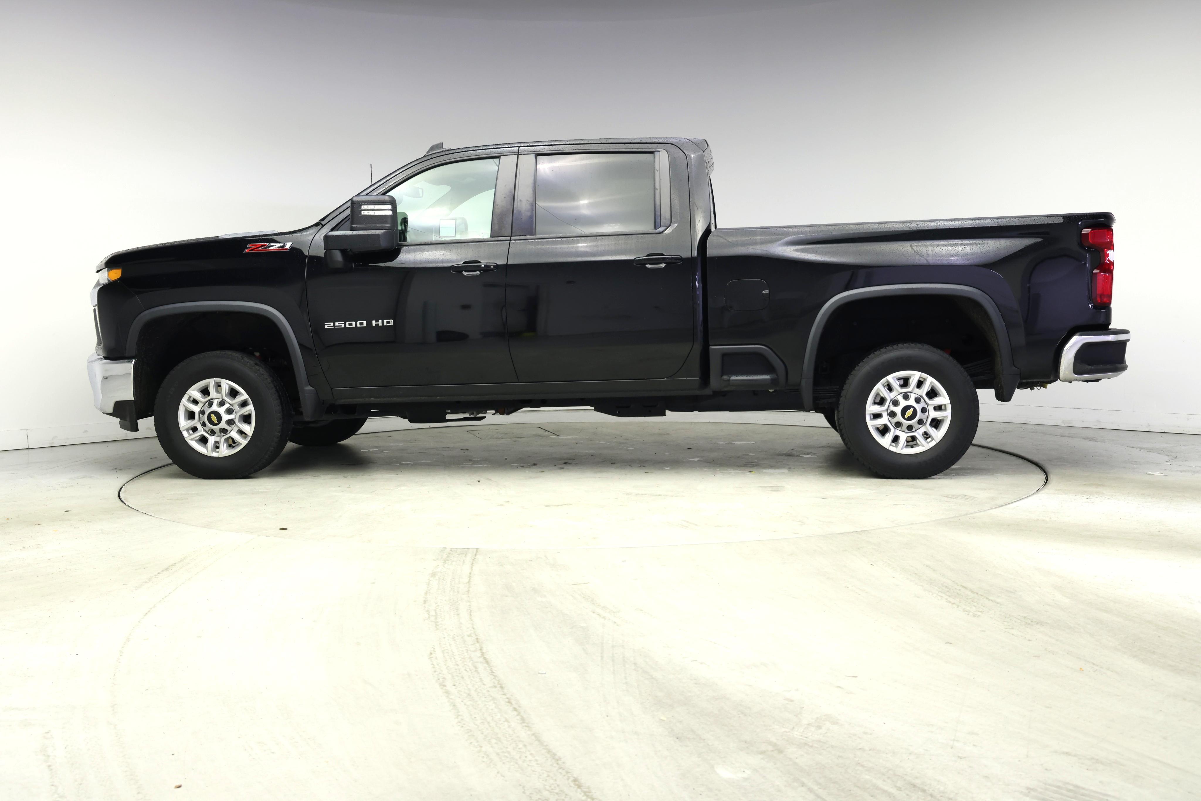 Thumbnail: 2022 Chevrolet Silverado 2500 - 3