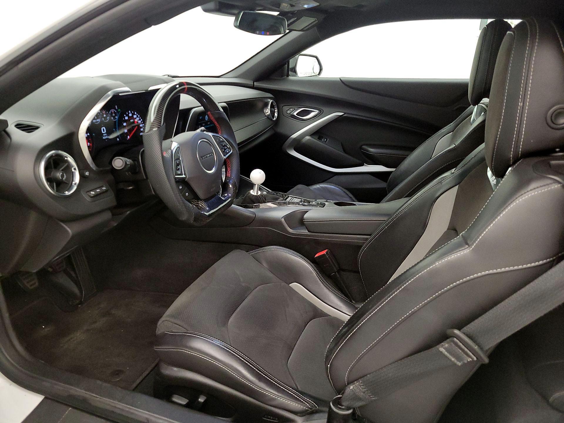 Thumbnail: 2018 Chevrolet Camaro - 11