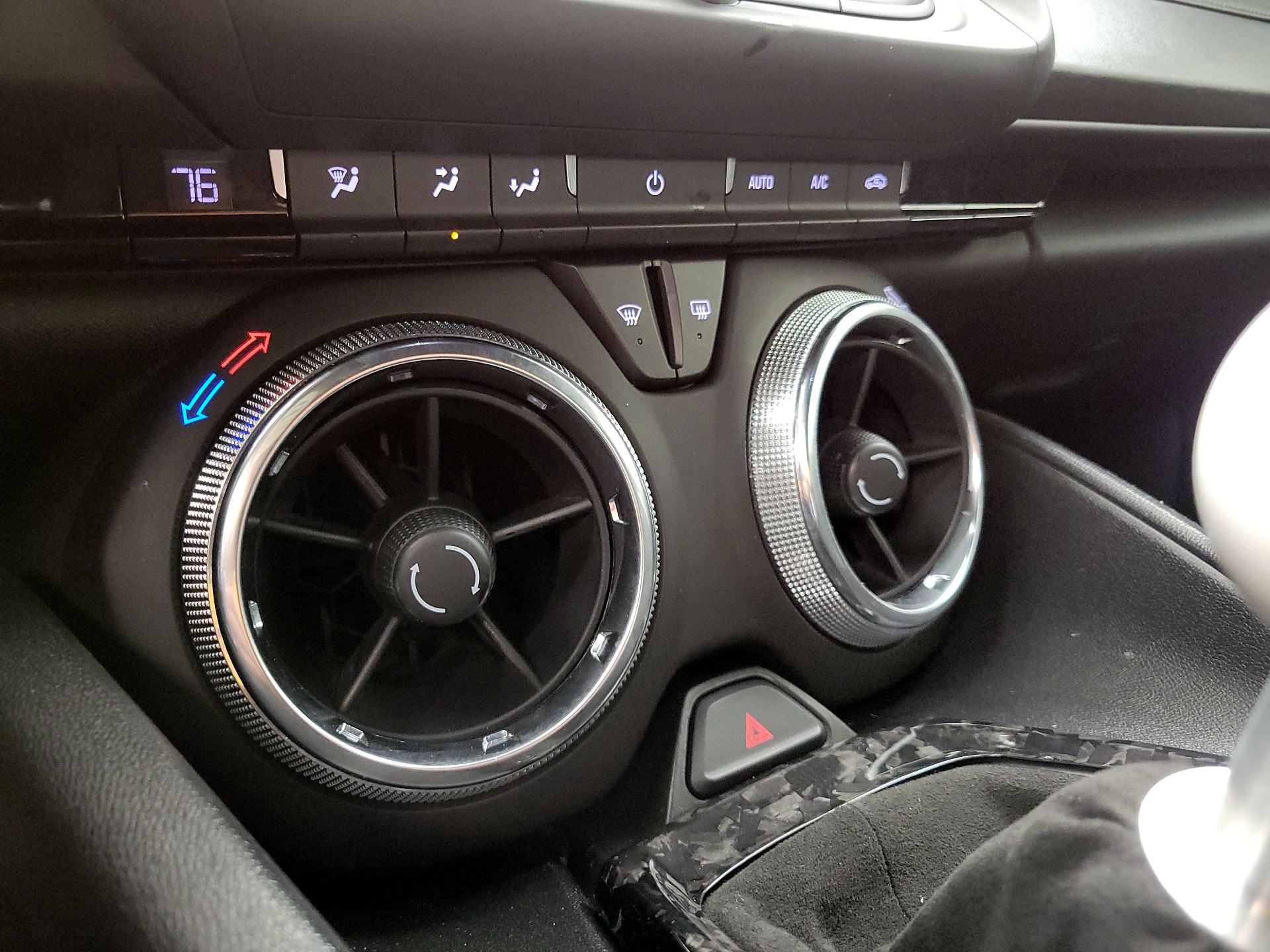 Thumbnail: 2018 Chevrolet Camaro - 17