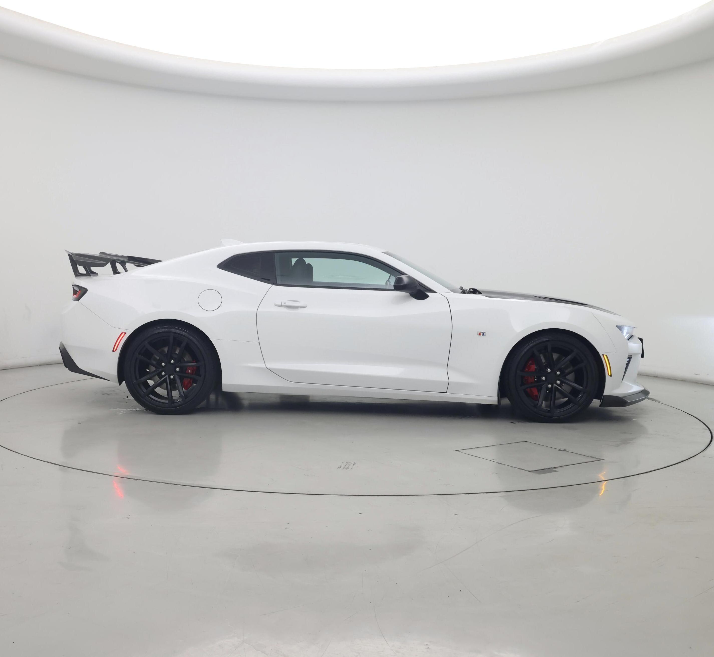 Thumbnail: 2018 Chevrolet Camaro - 7