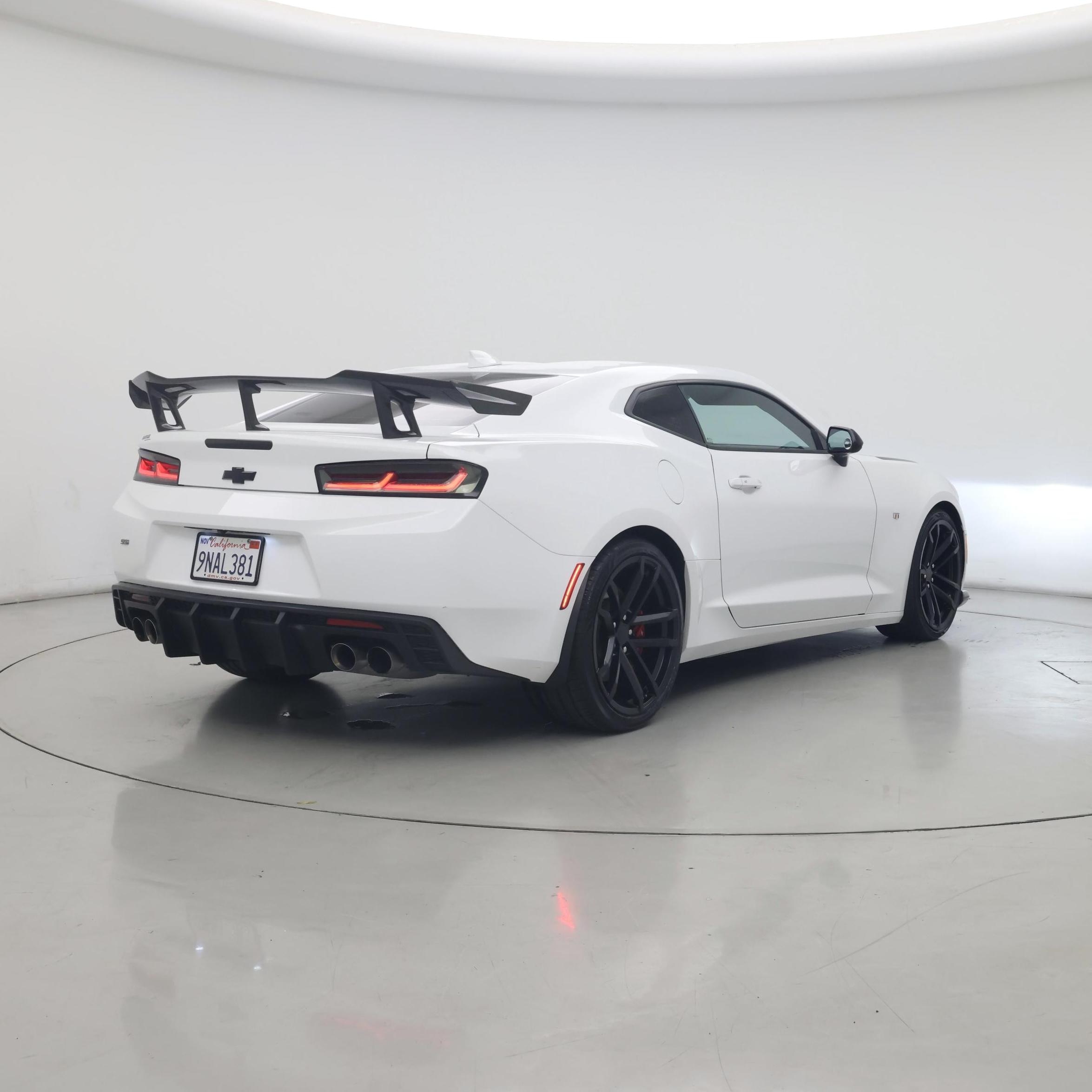 Thumbnail: 2018 Chevrolet Camaro - 8