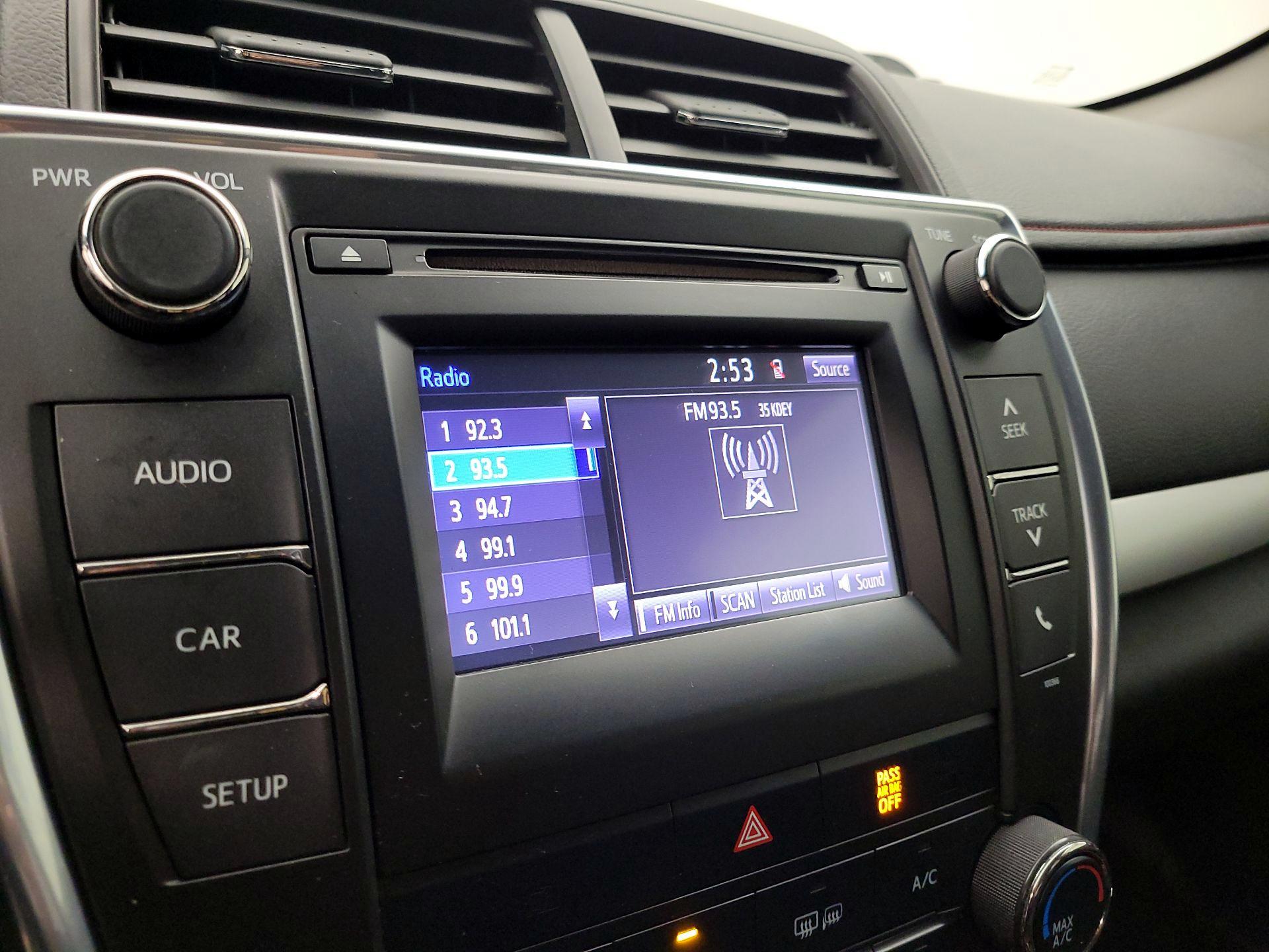 Thumbnail: 2015 Toyota Camry - 14