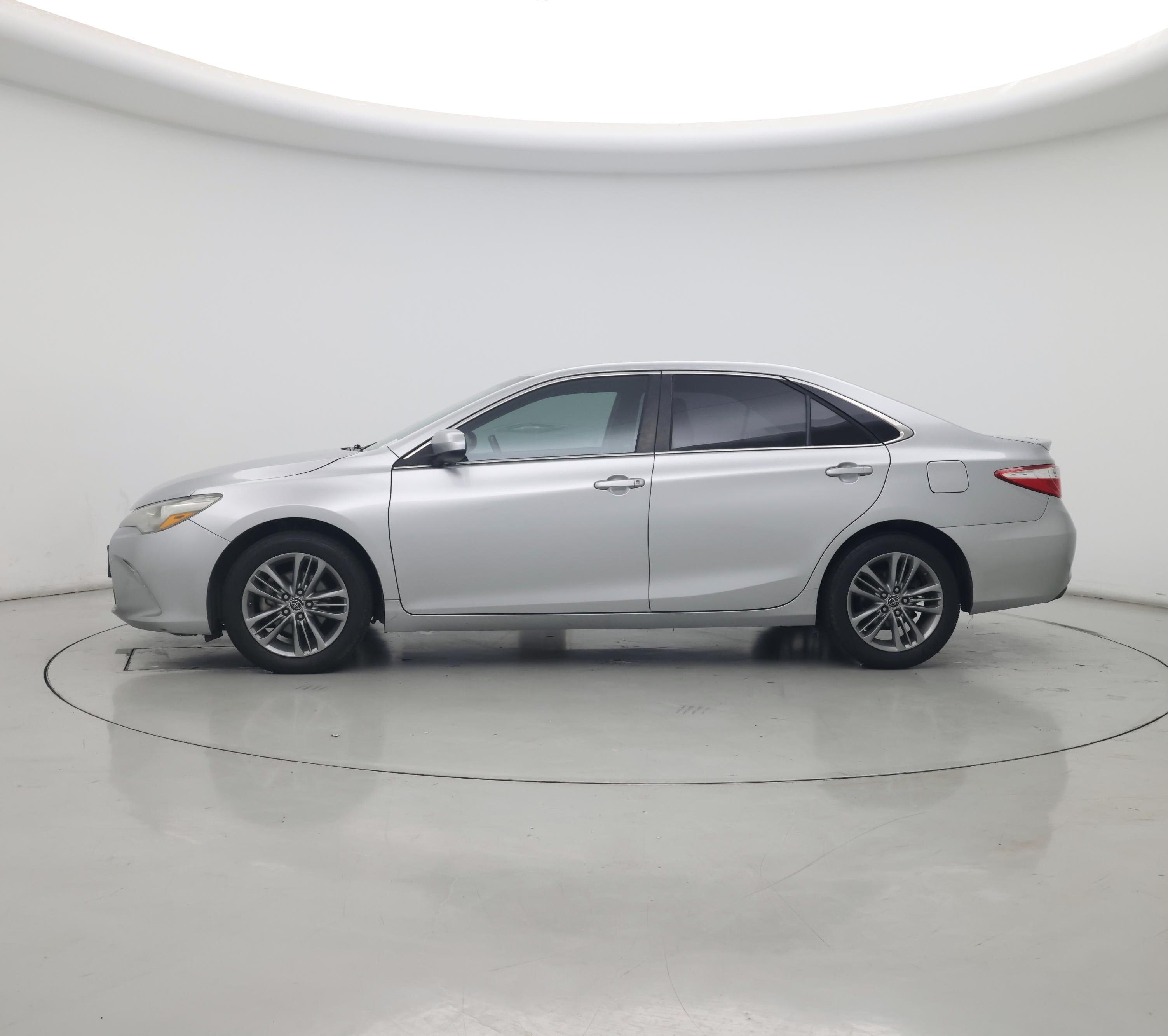 Thumbnail: 2015 Toyota Camry - 3