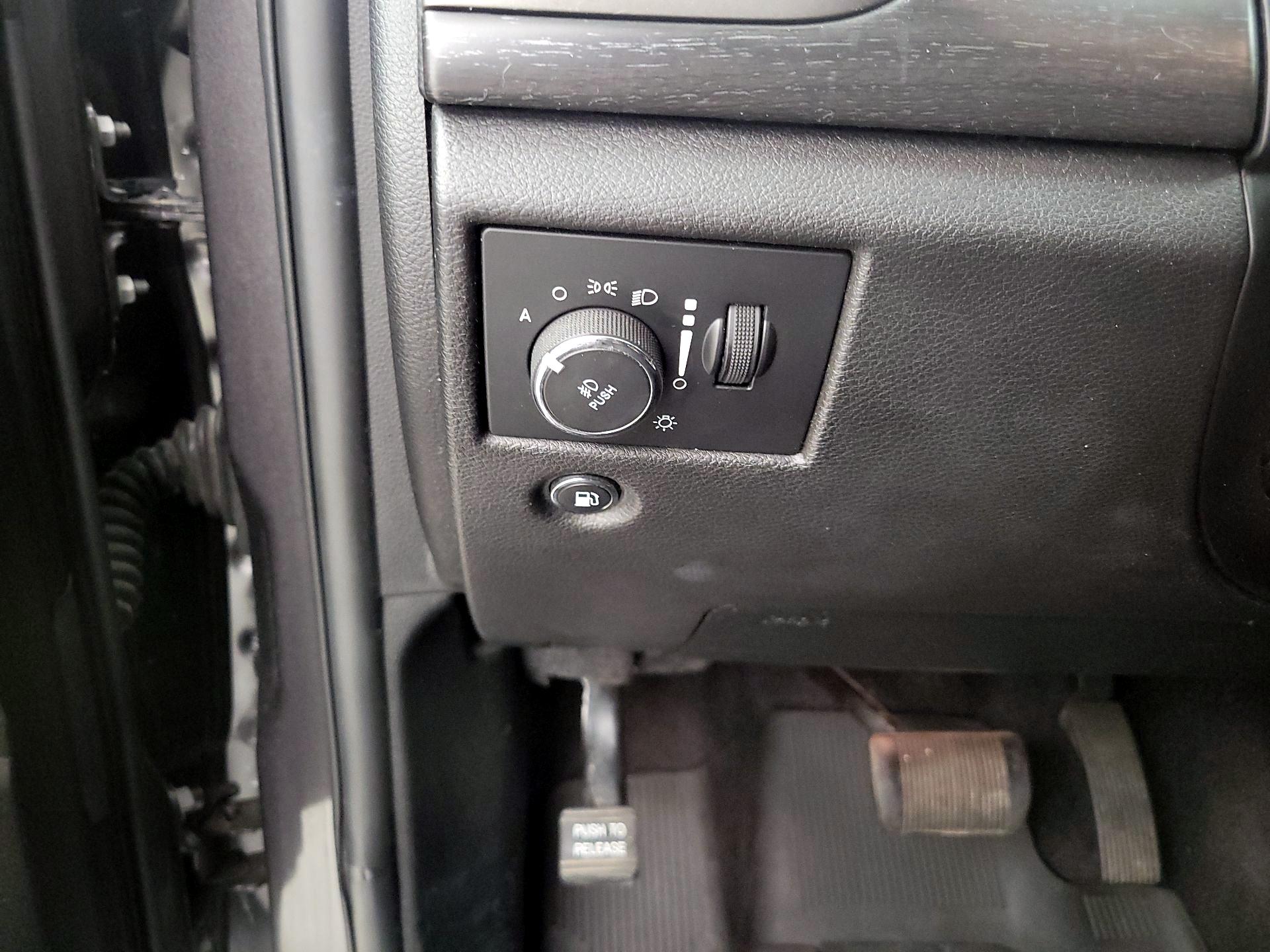 Thumbnail: 2018 Jeep Grand Cherokee - 13