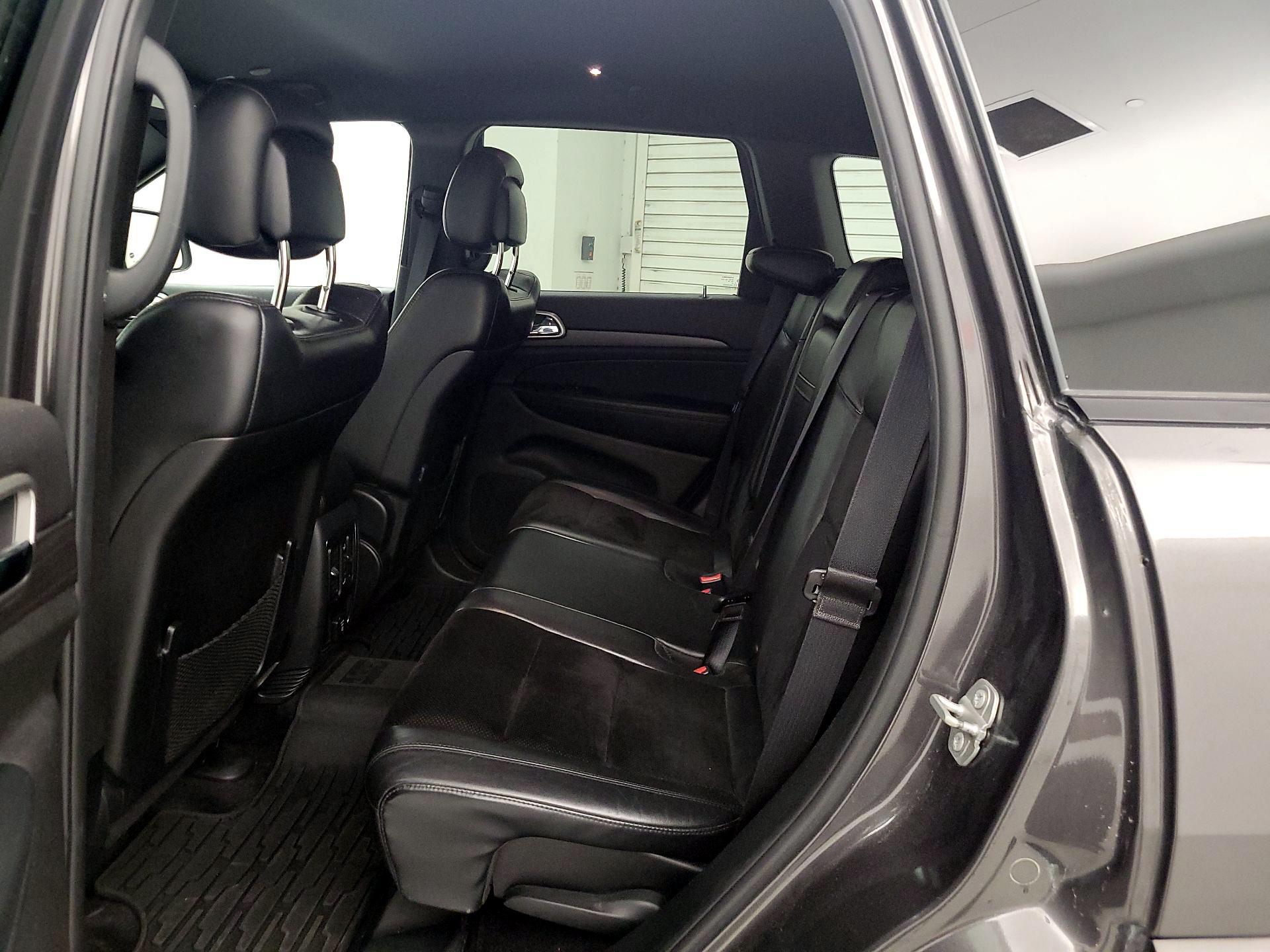 Thumbnail: 2018 Jeep Grand Cherokee - 19