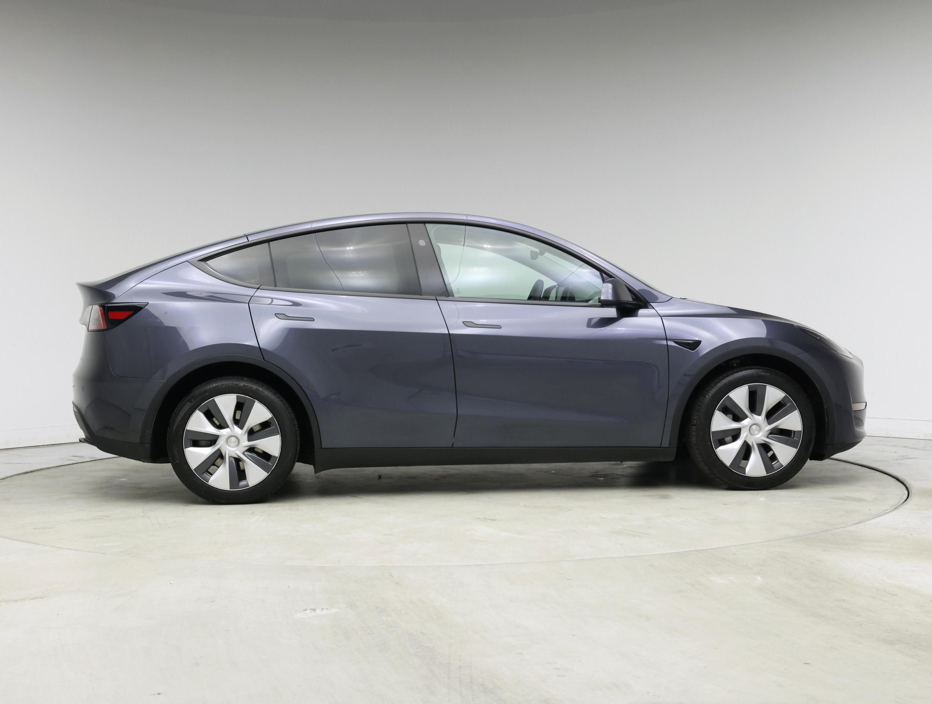 Thumbnail: 2023 Tesla Model Y - 7