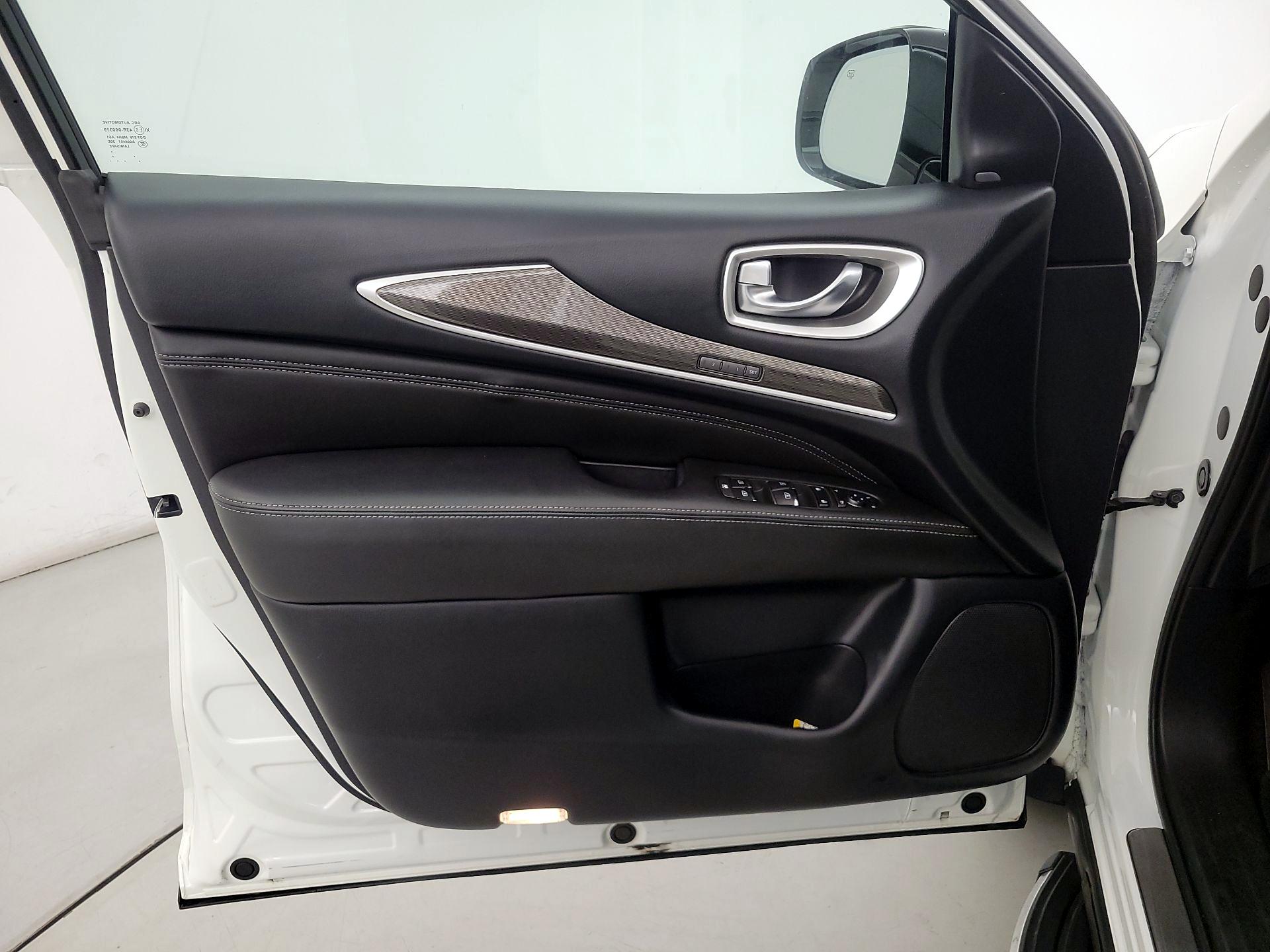 Thumbnail: 2019 INFINITI QX60 - 12