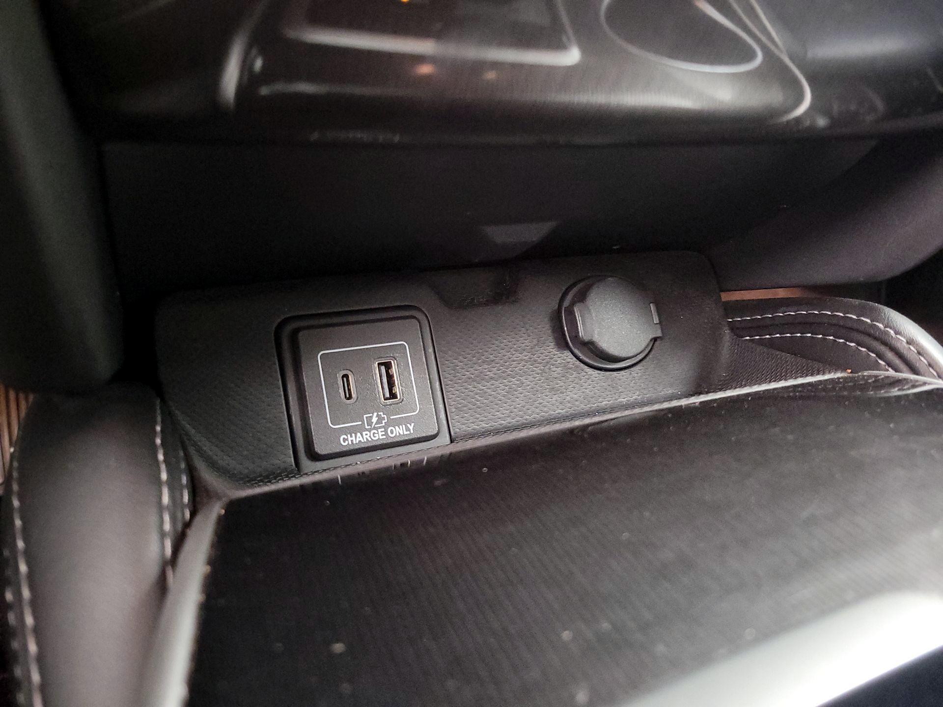 Thumbnail: 2019 INFINITI QX60 - 19