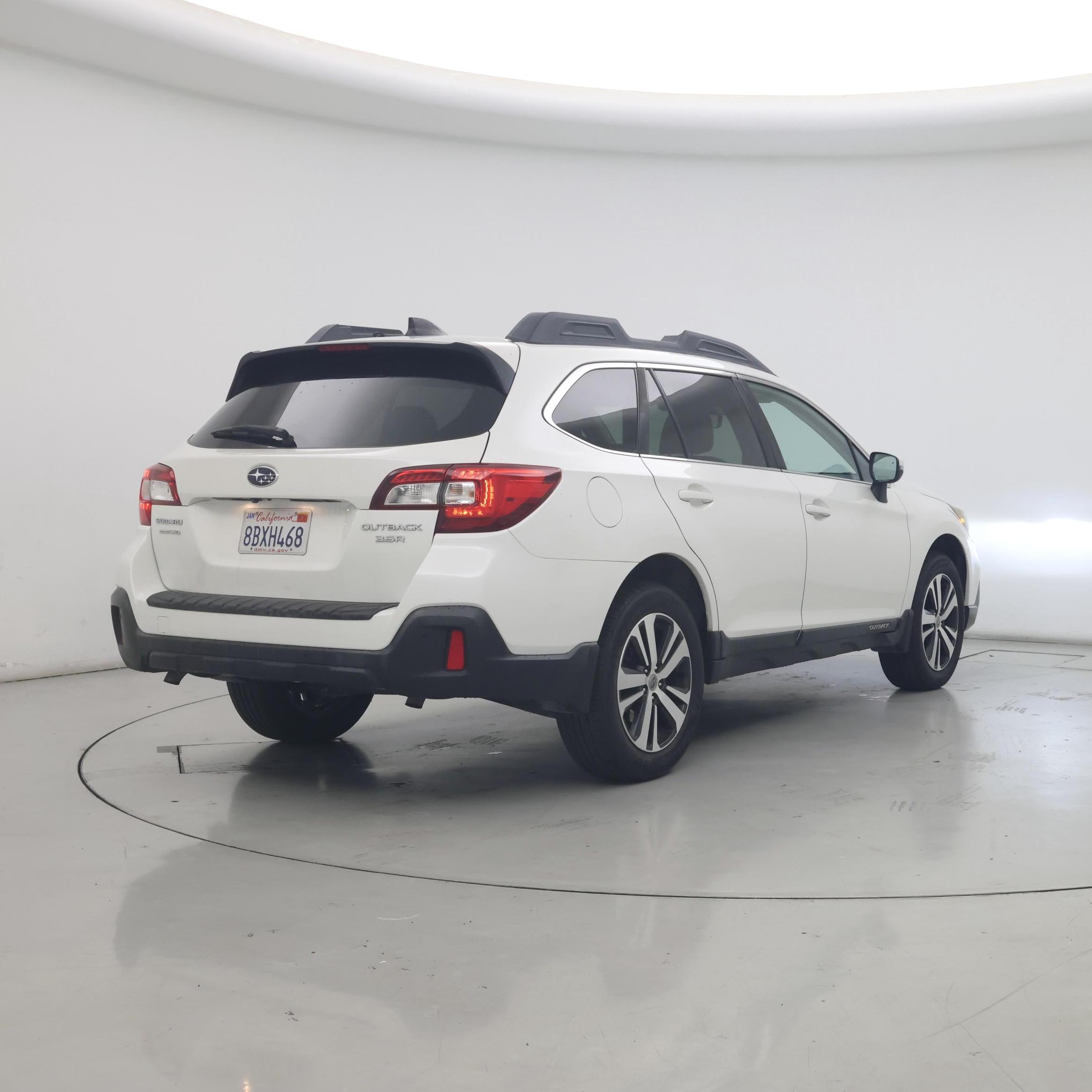 Thumbnail: 2018 Subaru Outback - 8