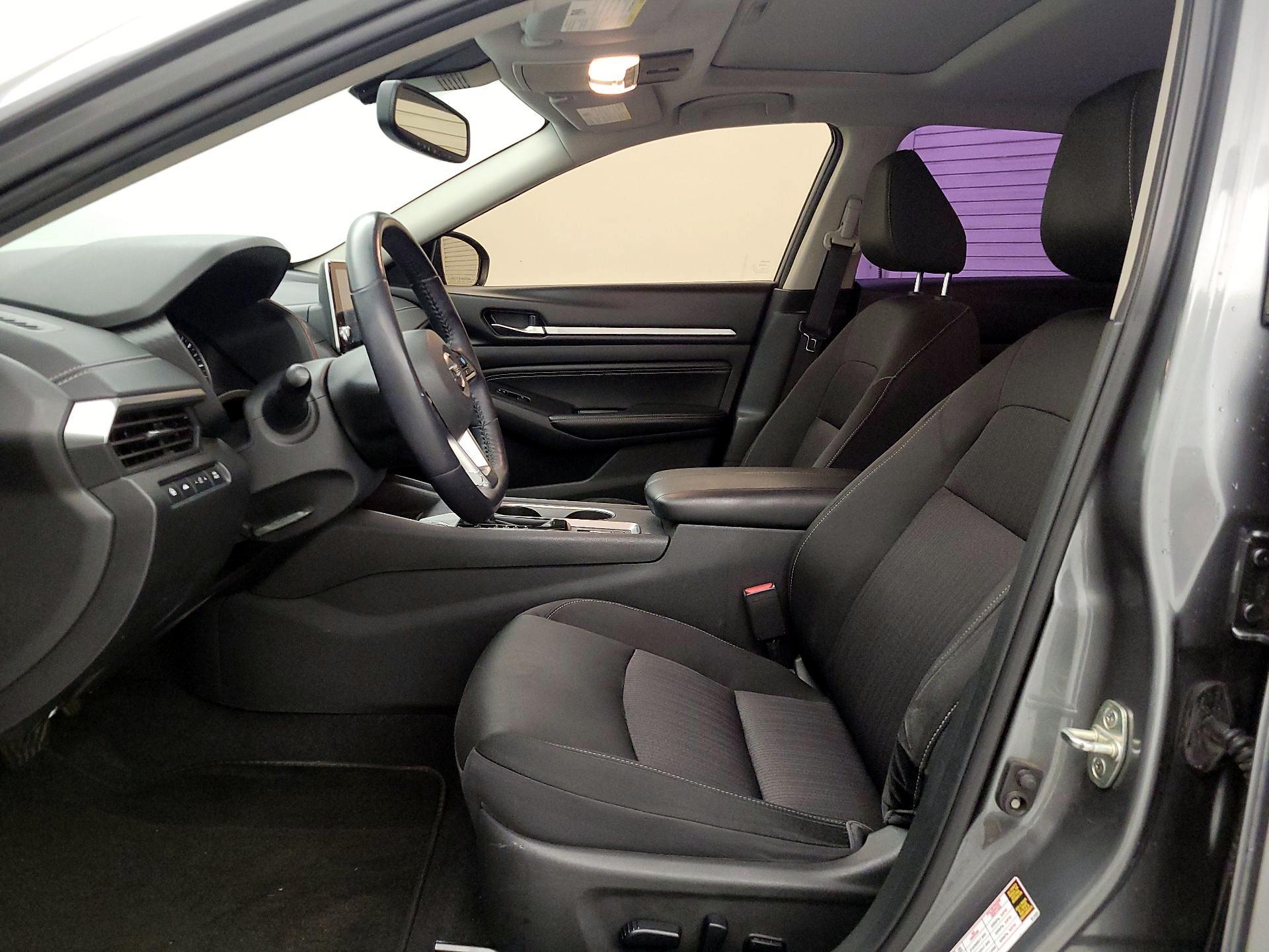 Thumbnail: 2019 Nissan Altima - 11