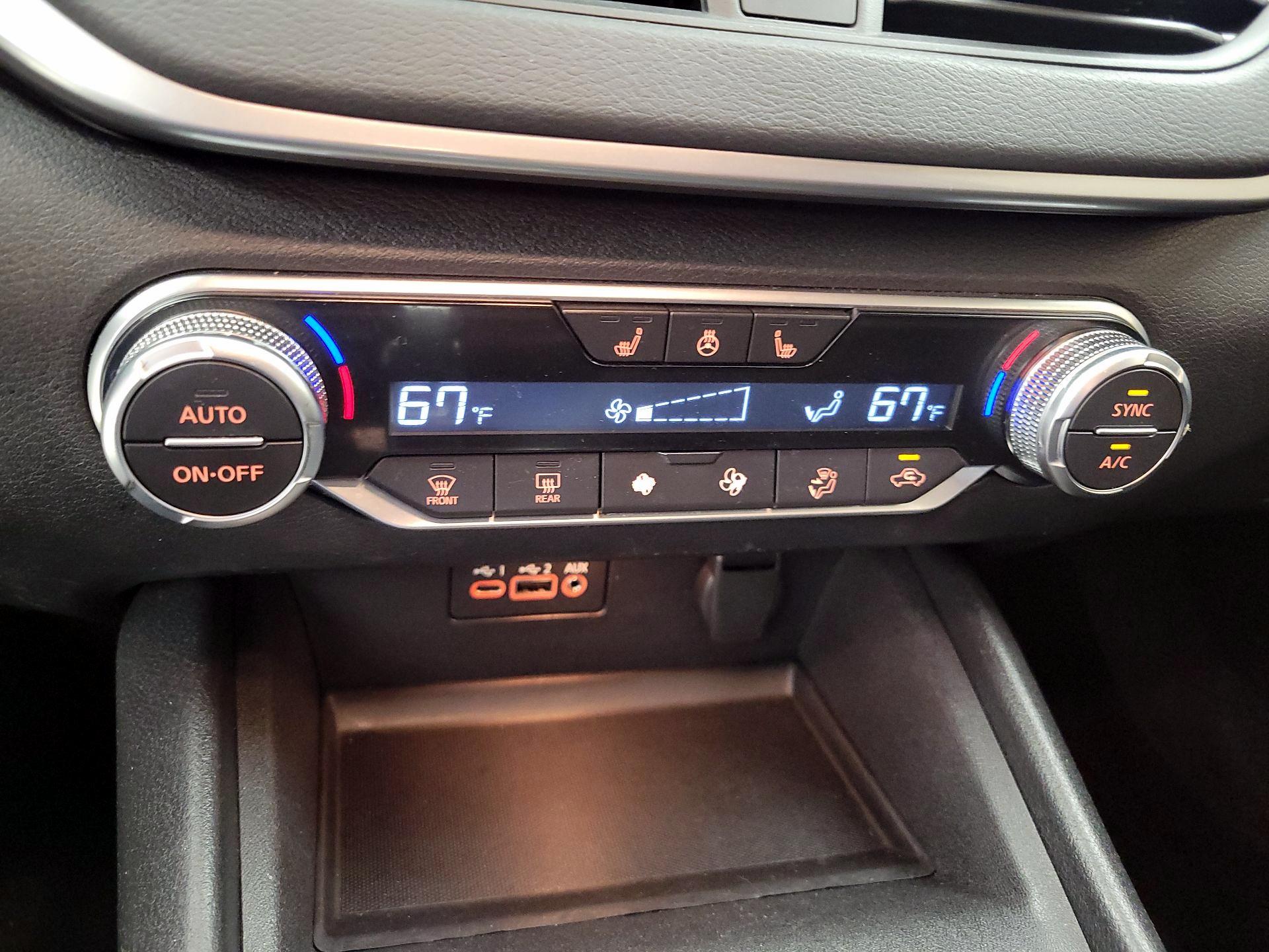 Thumbnail: 2019 Nissan Altima - 16