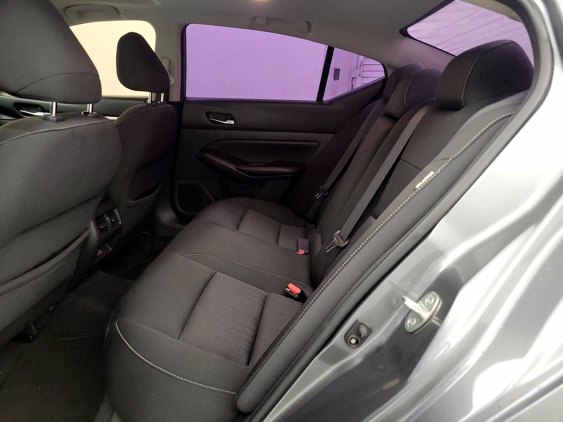 Thumbnail: 2019 Nissan Altima - 19