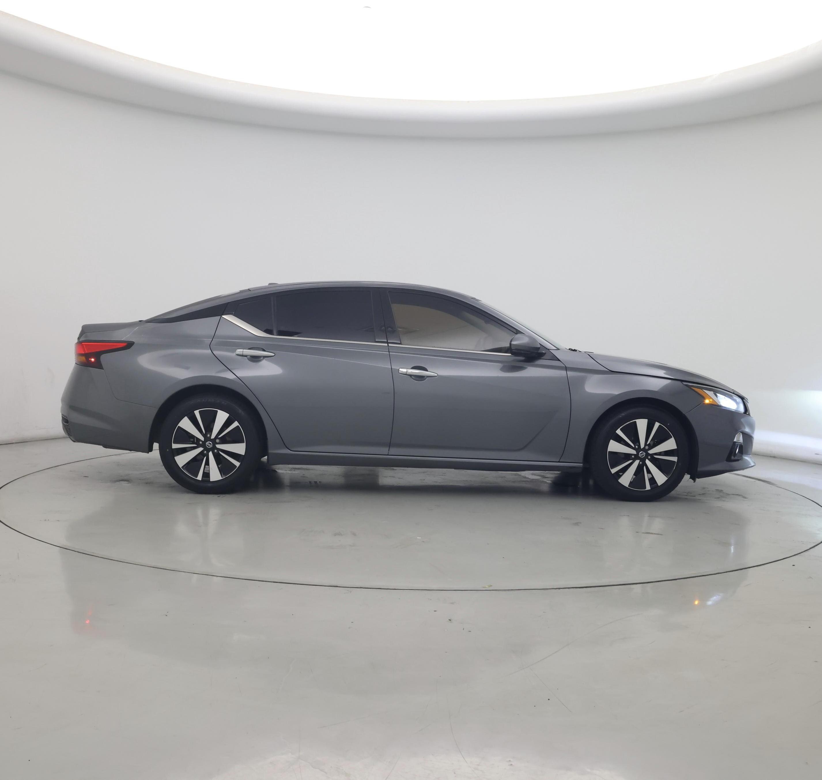 Thumbnail: 2019 Nissan Altima - 7