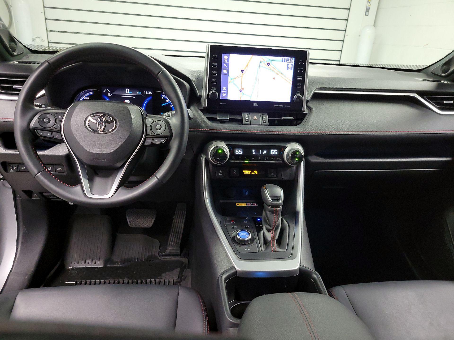 Thumbnail: 2022 Toyota RAV4 - 9