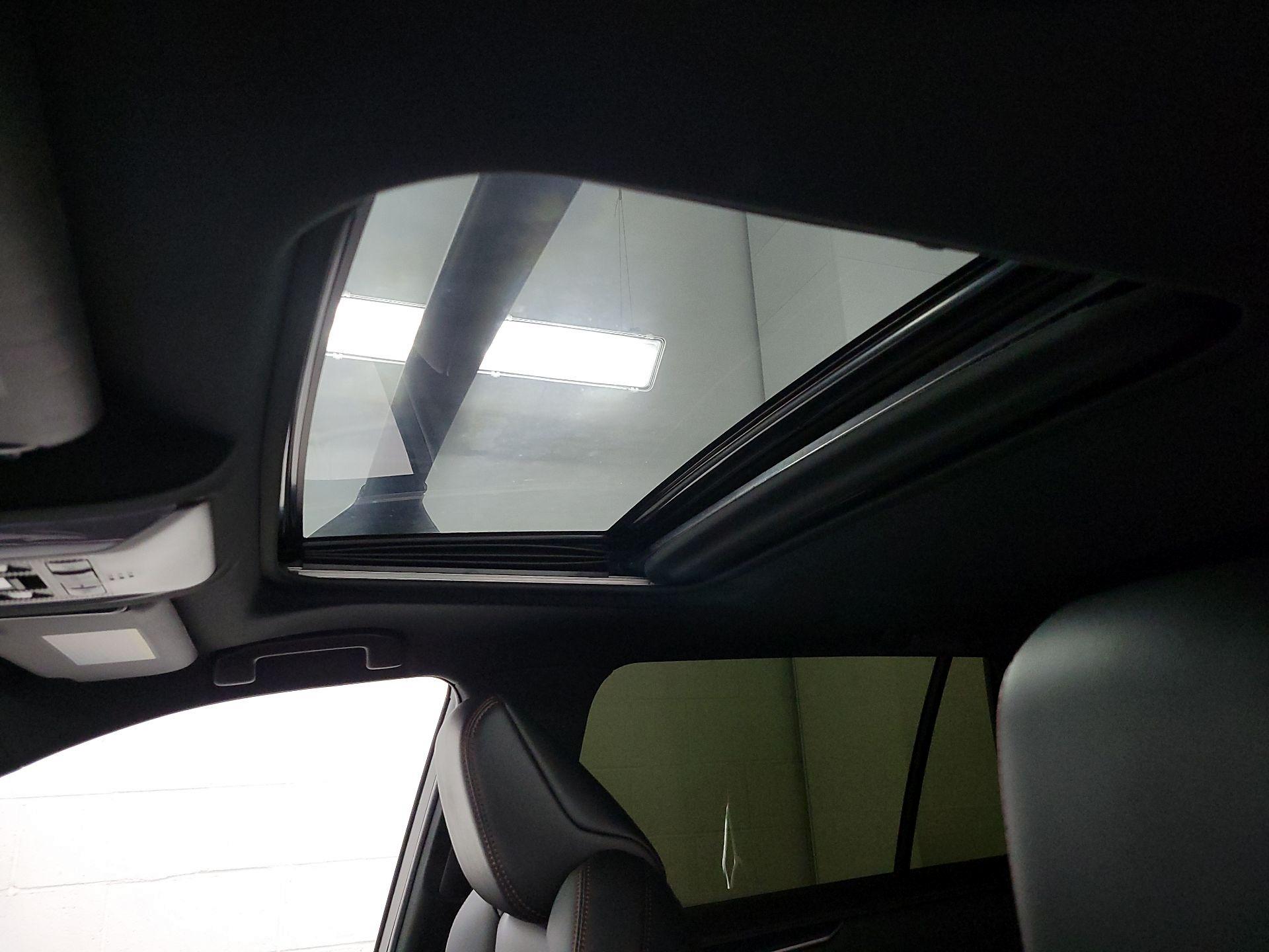 Thumbnail: 2022 Toyota RAV4 - 20