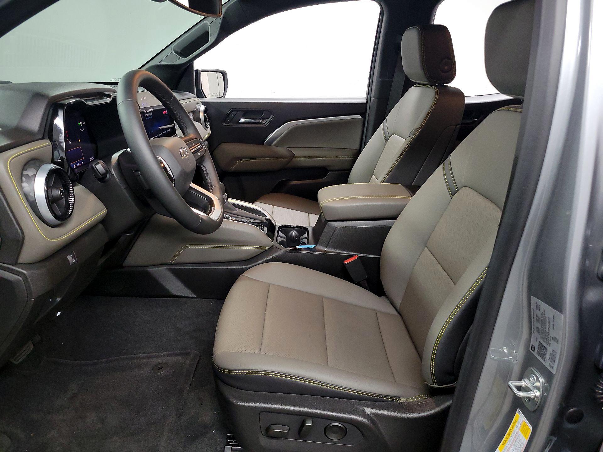 Thumbnail: 2026 Chevrolet Colorado - 11