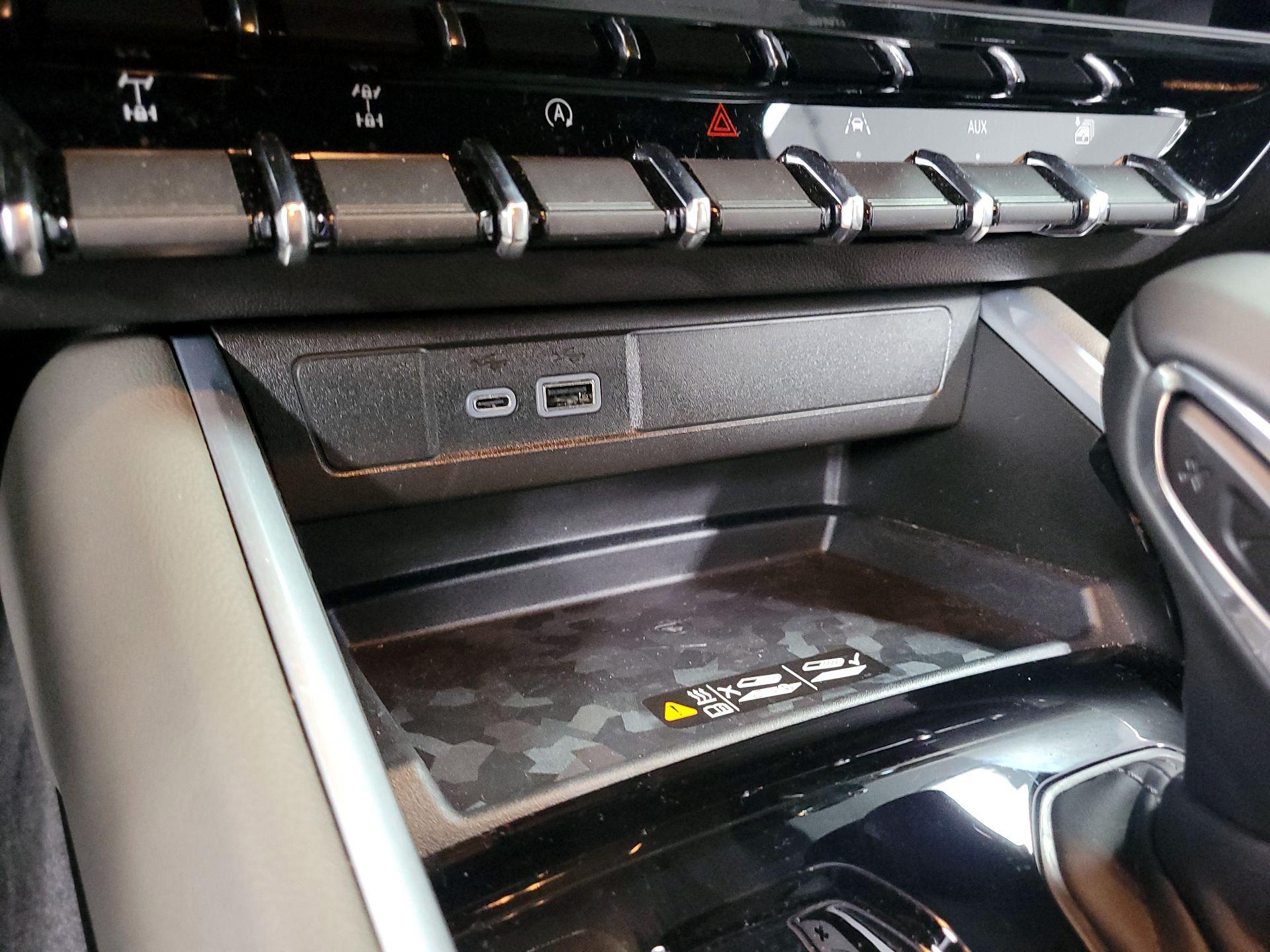 Thumbnail: 2026 Chevrolet Colorado - 18