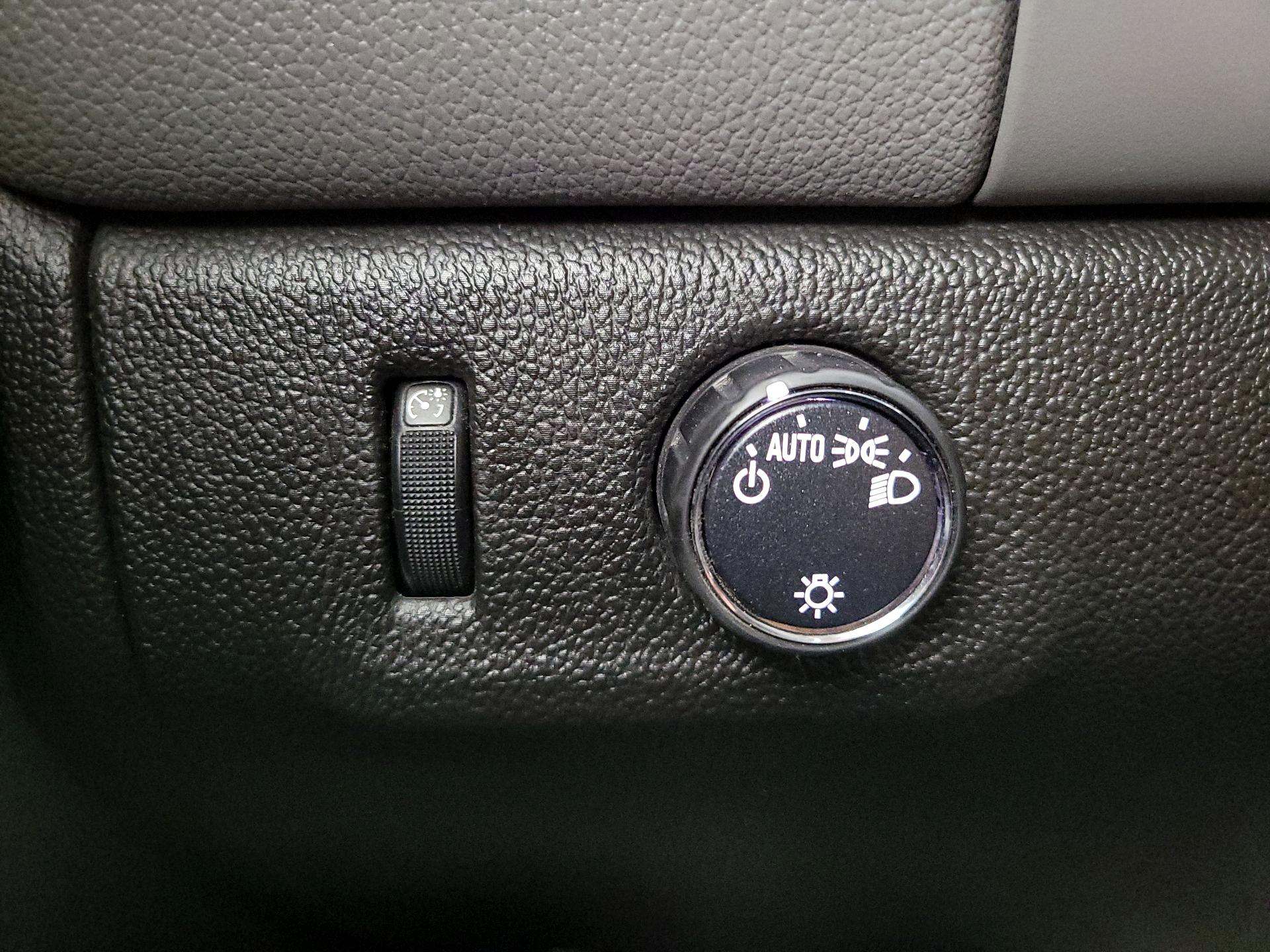 Thumbnail: 2020 Chevrolet Colorado - 13