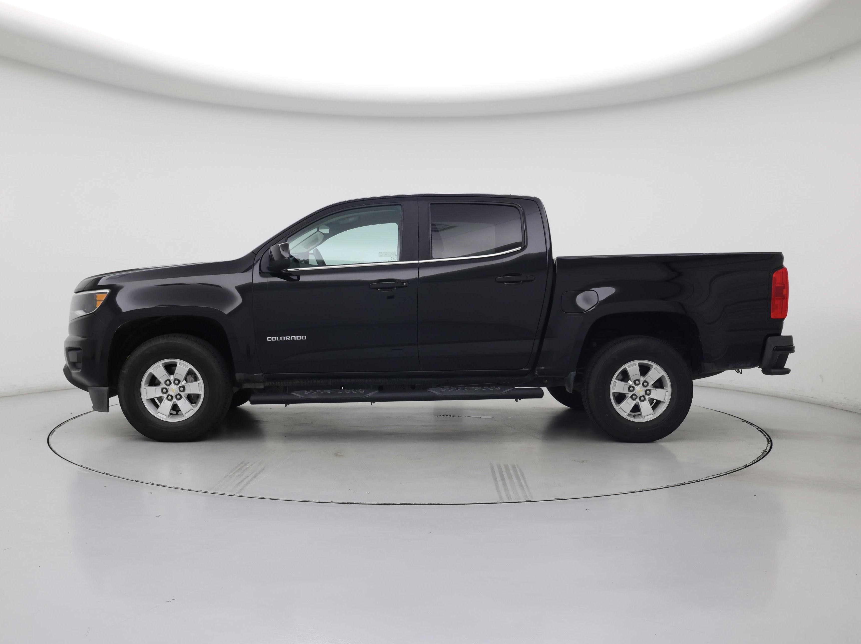 Thumbnail: 2020 Chevrolet Colorado - 3