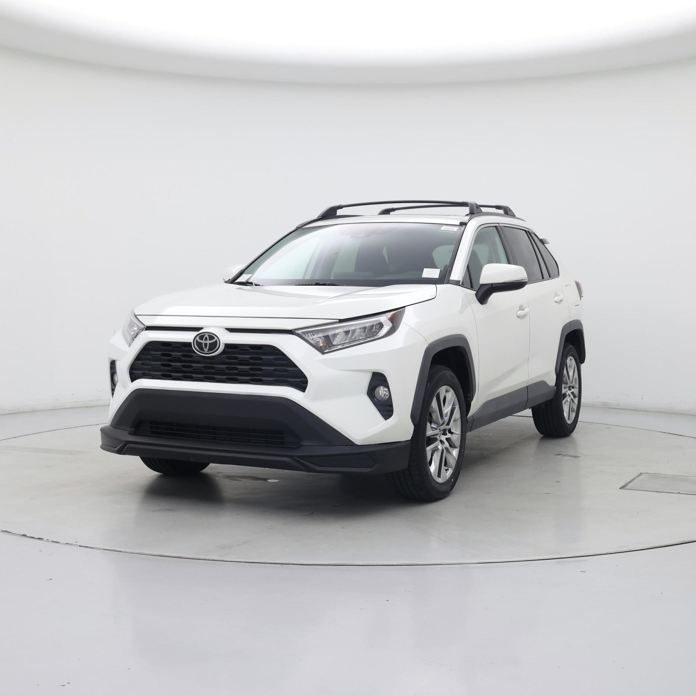 Thumbnail: 2021 Toyota RAV4 - 4
