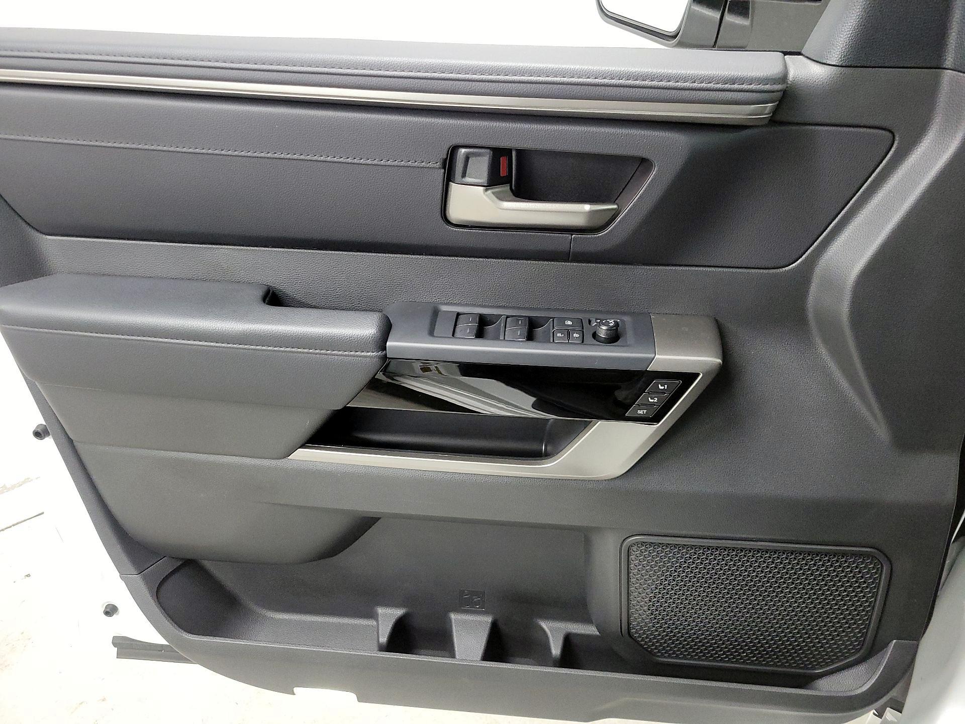 Thumbnail: 2025 Toyota Tundra - 12