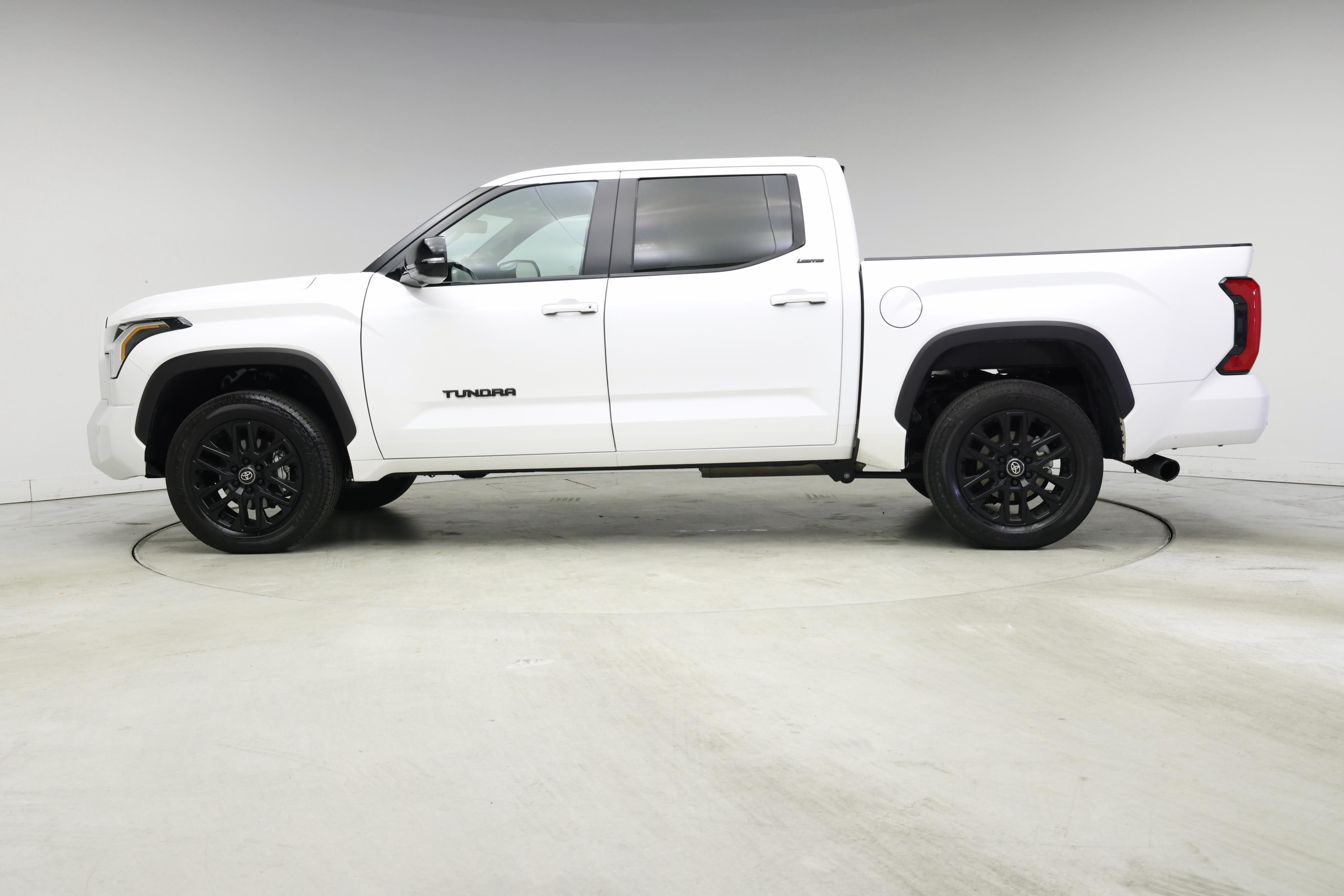 Thumbnail: 2025 Toyota Tundra - 3