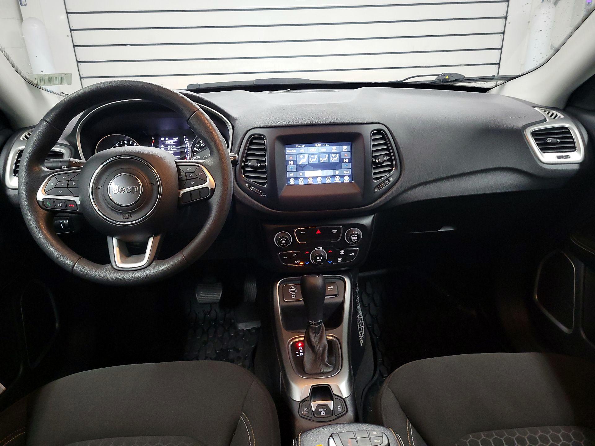 Thumbnail: 2021 Jeep Compass - 9