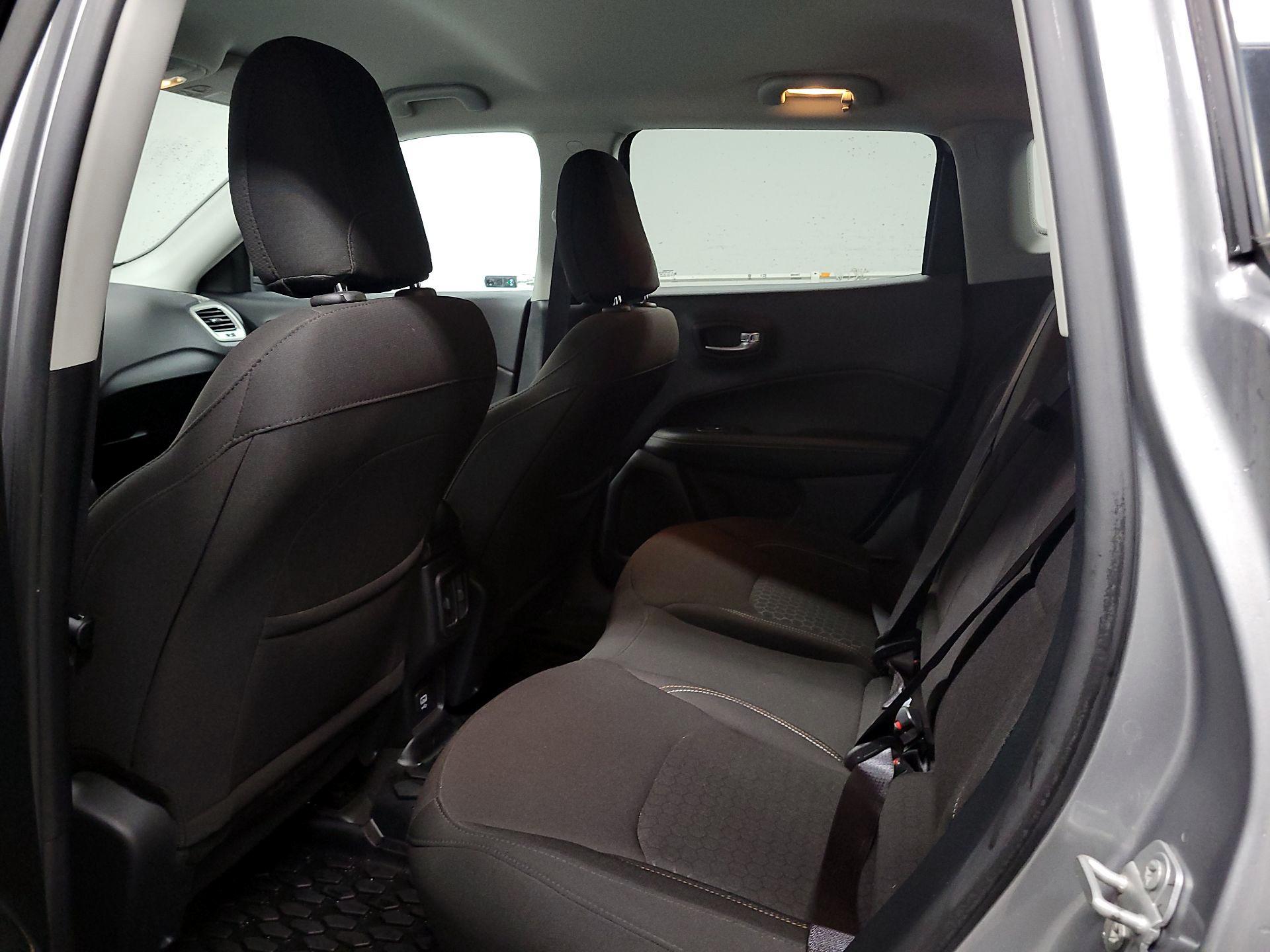 Thumbnail: 2021 Jeep Compass - 18