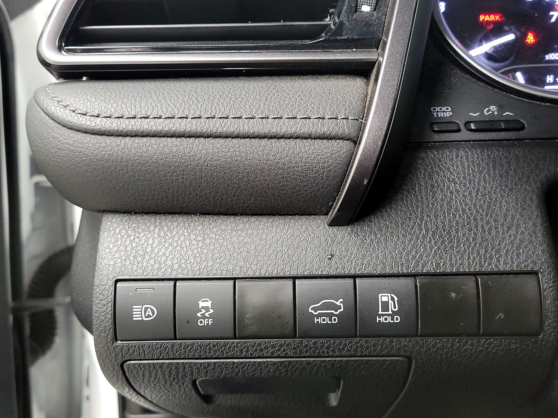 Thumbnail: 2023 Toyota Camry - 13