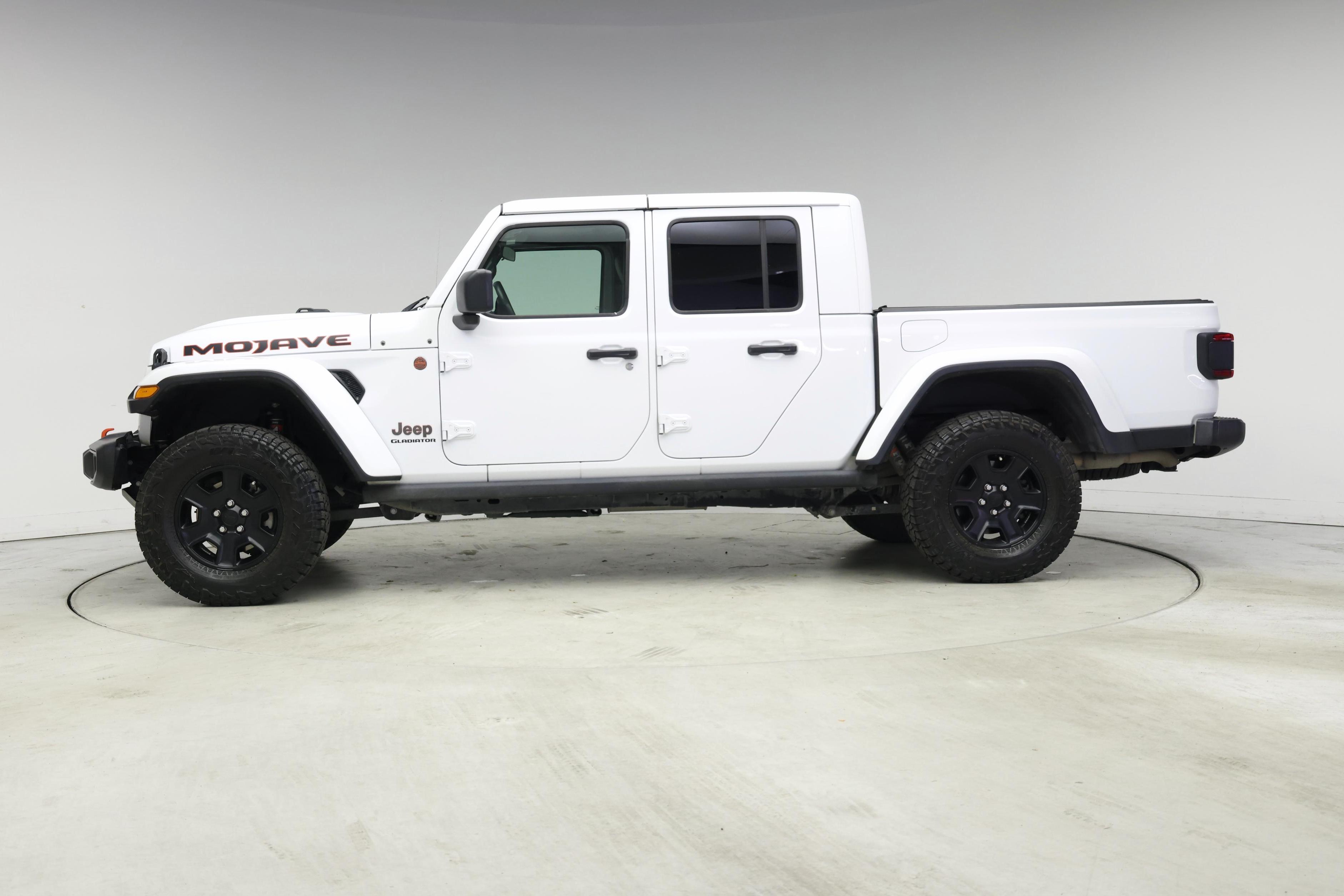 Thumbnail: 2021 Jeep Gladiator - 3