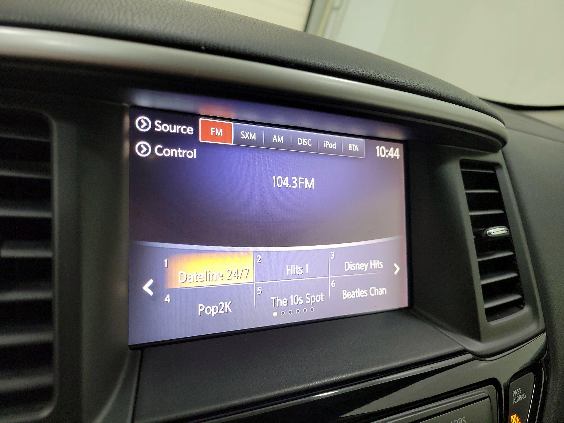 Thumbnail: 2017 Nissan Pathfinder - 15