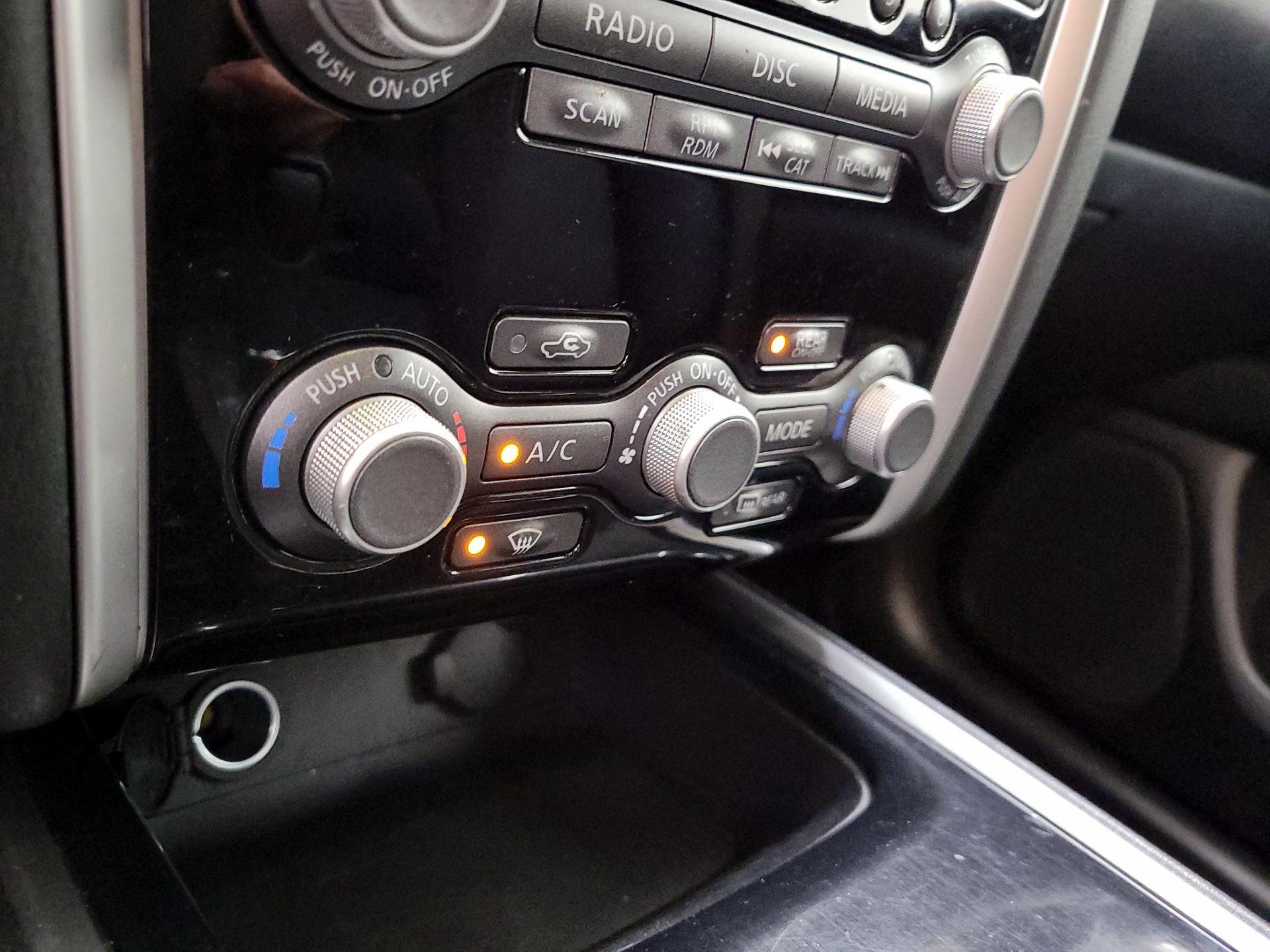 Thumbnail: 2017 Nissan Pathfinder - 16