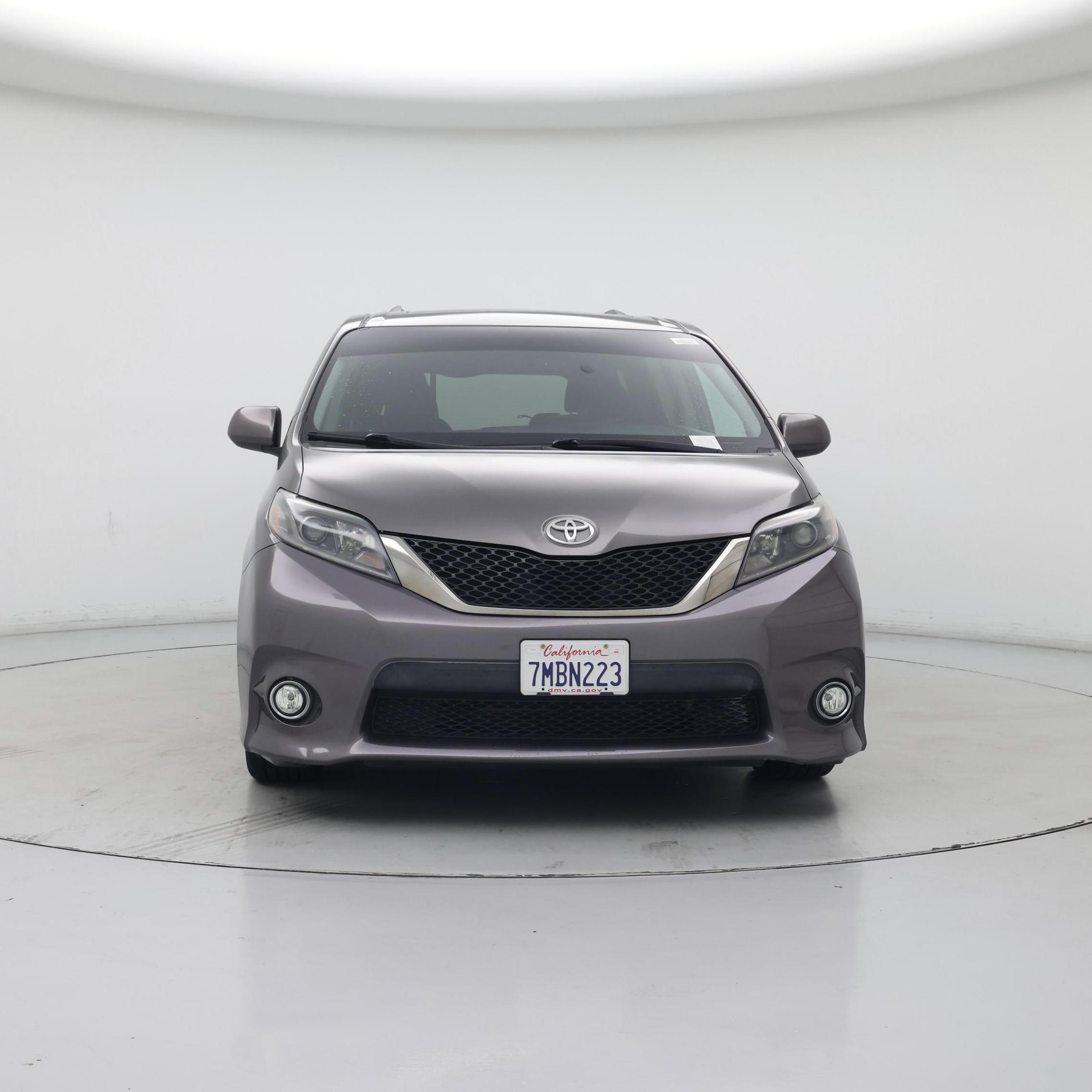 Thumbnail: 2015 Toyota Sienna - 5