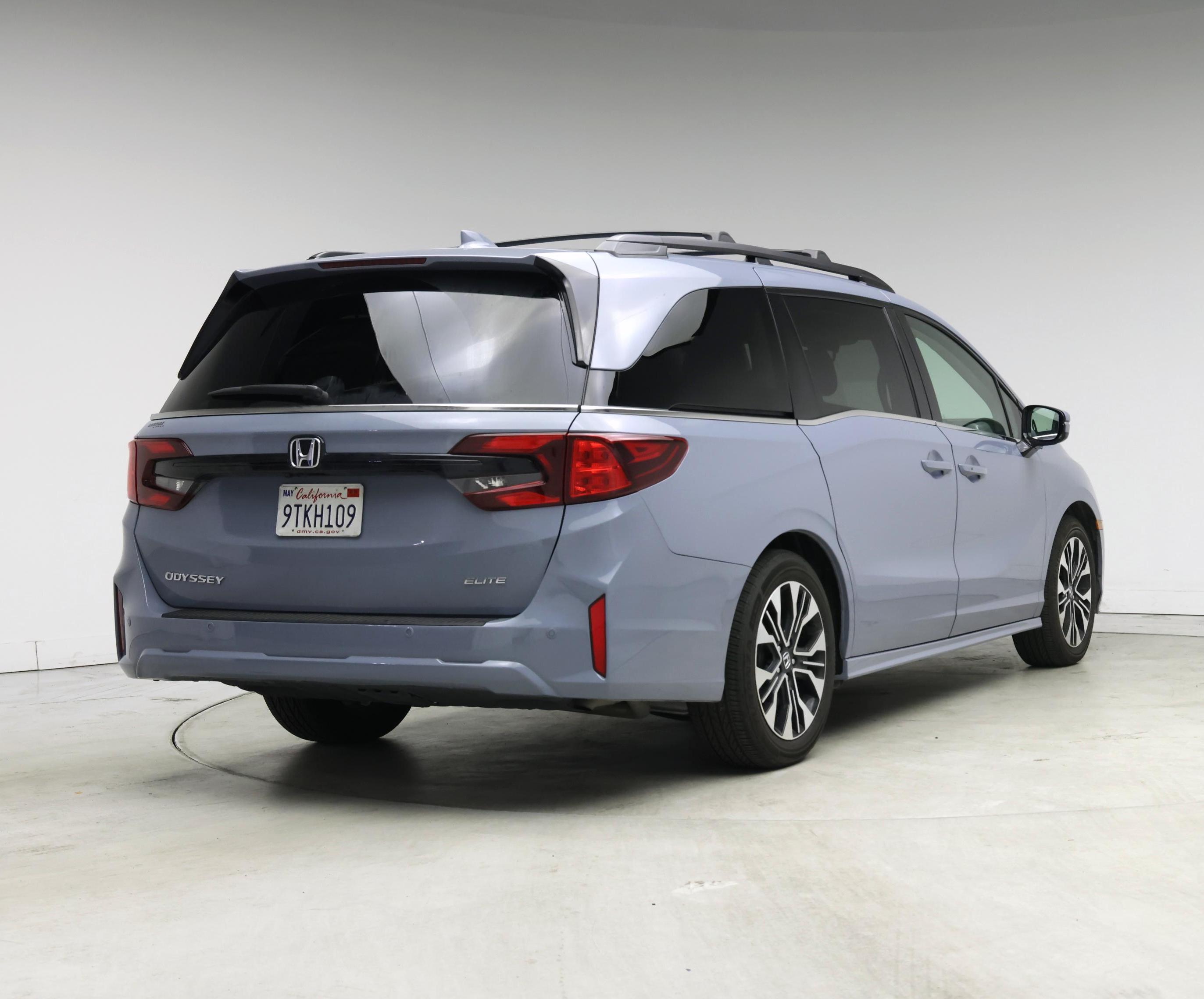 Thumbnail: 2025 Honda Odyssey - 8