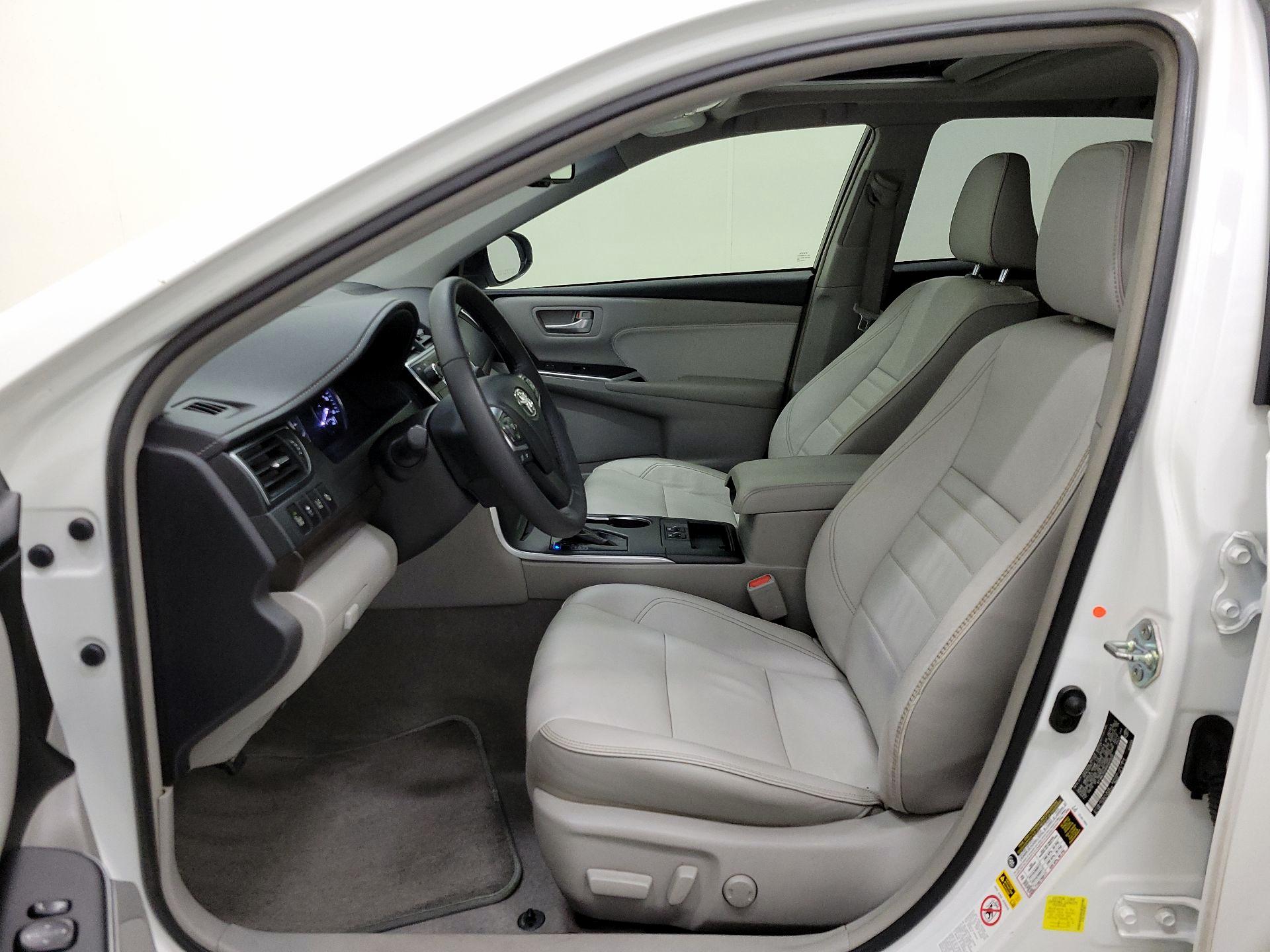 Thumbnail: 2017 Toyota Camry - 11