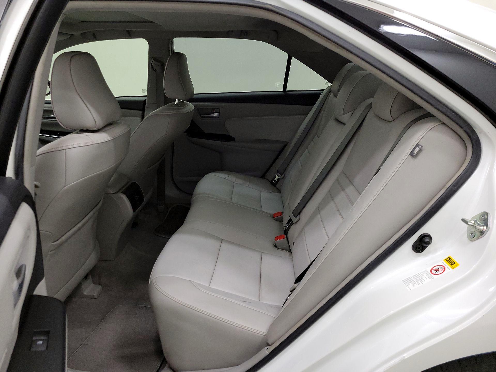 Thumbnail: 2017 Toyota Camry - 20