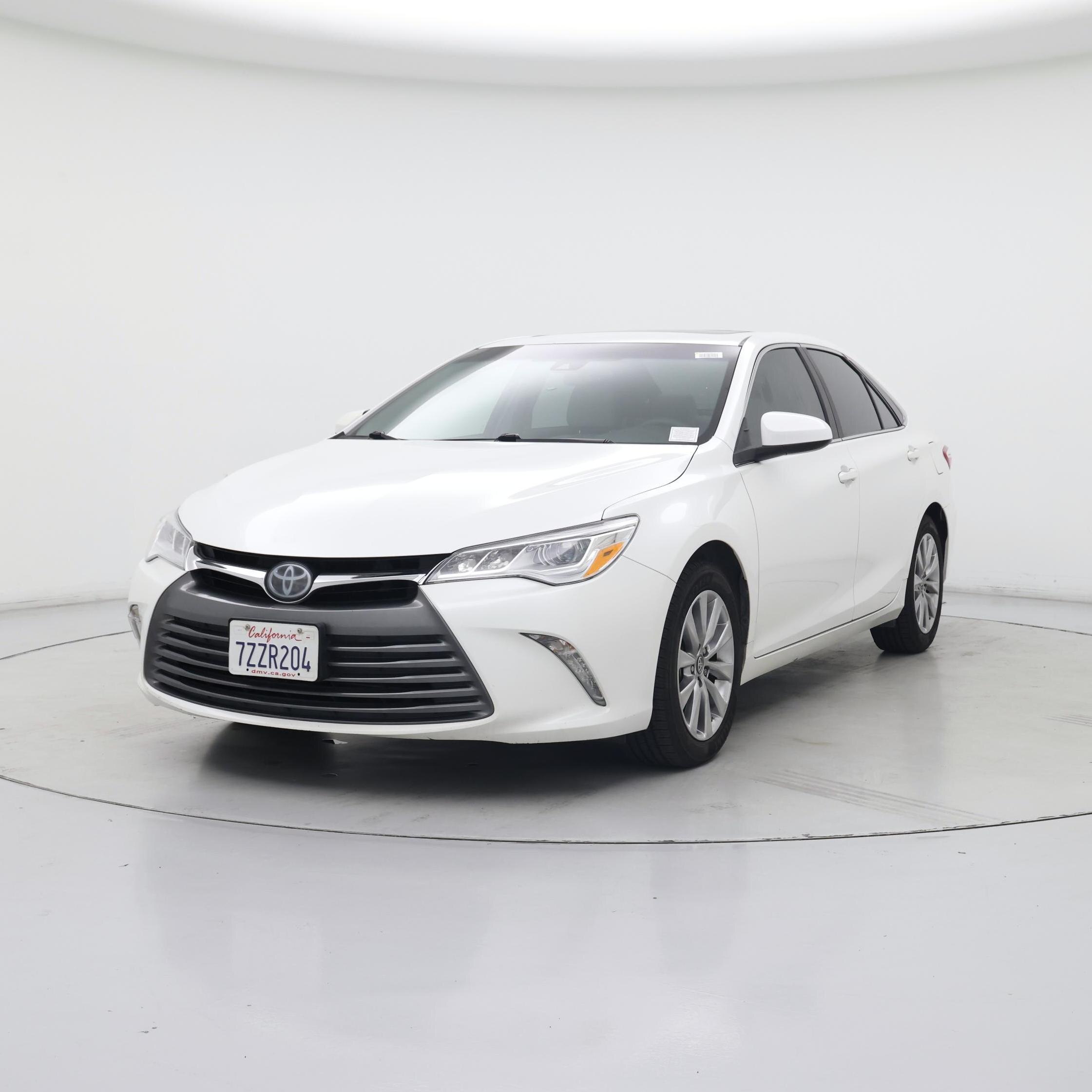Thumbnail: 2017 Toyota Camry - 4
