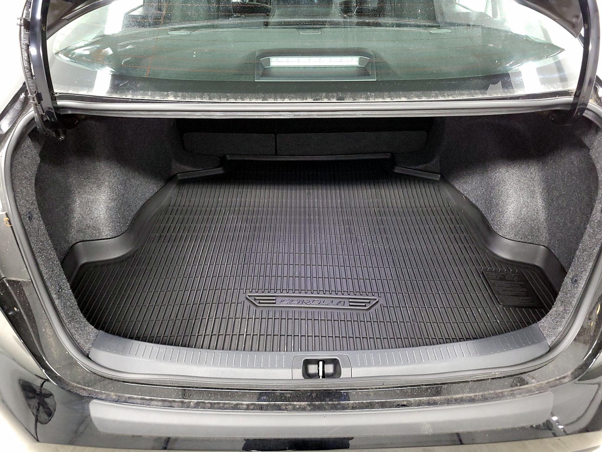 Thumbnail: 2025 Toyota Corolla - 17