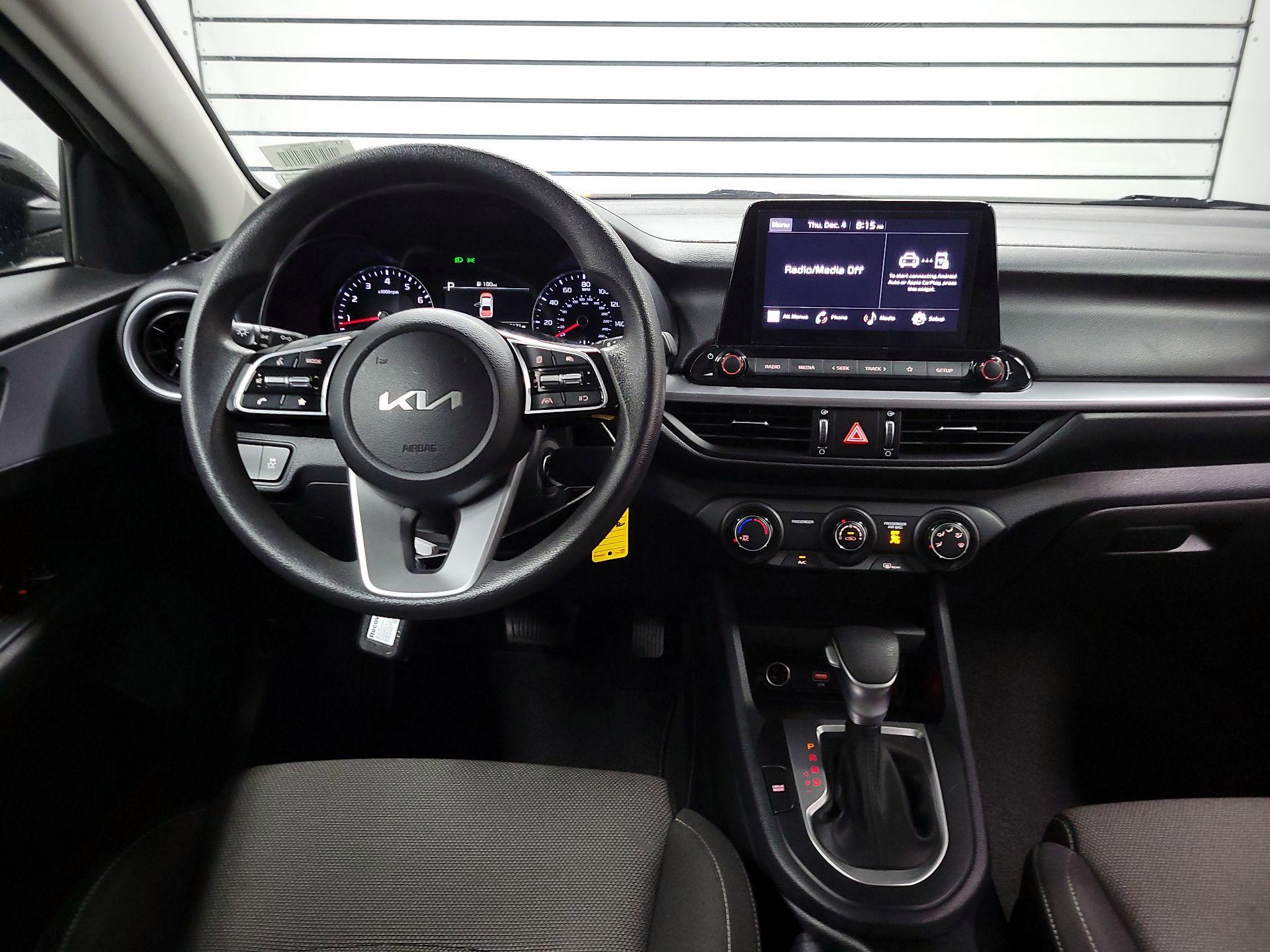 Thumbnail: 2024 Kia Forte - 9