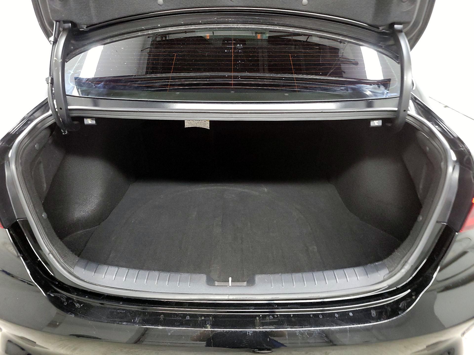 Thumbnail: 2024 Kia Forte - 18