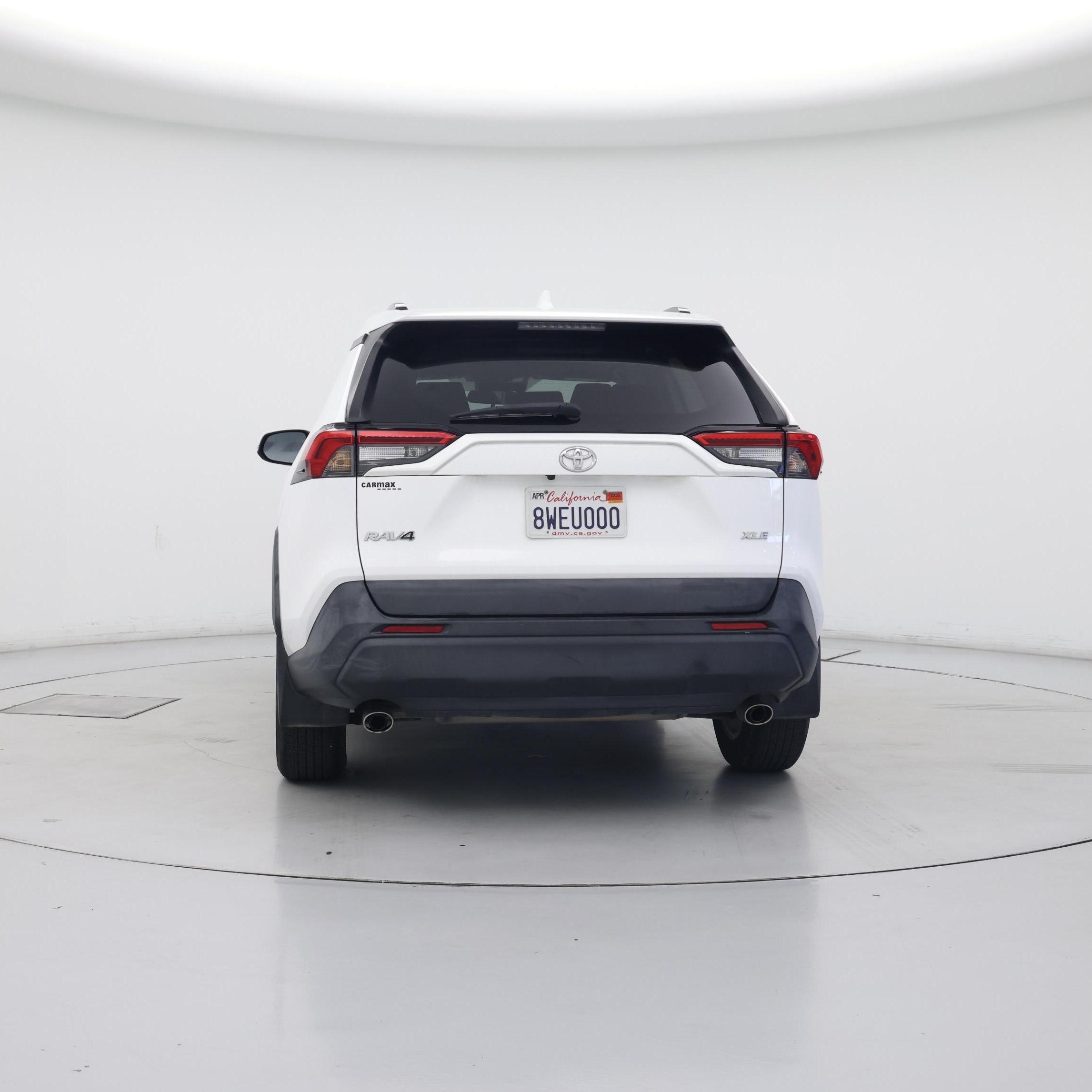 Thumbnail: 2021 Toyota RAV4 - 6