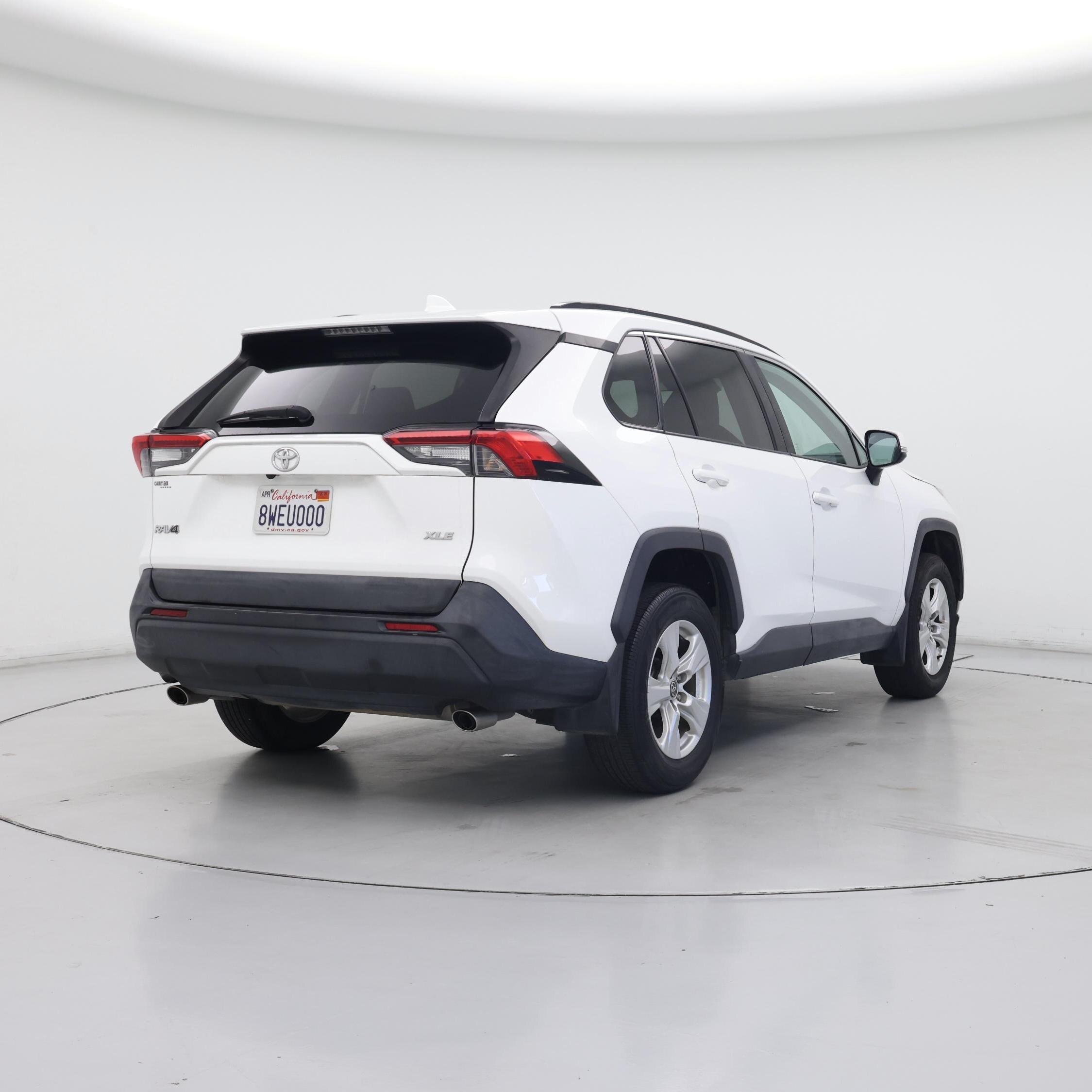 Thumbnail: 2021 Toyota RAV4 - 8