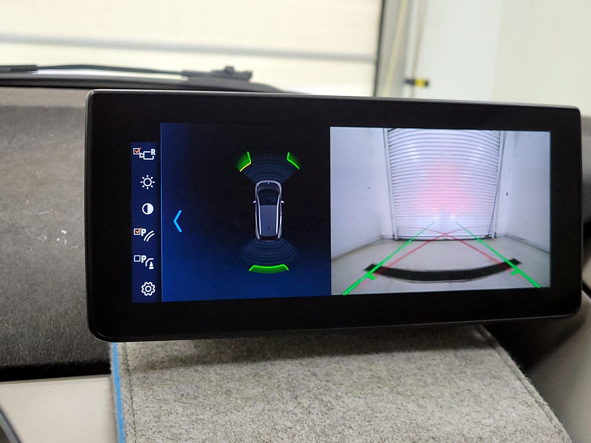 Thumbnail: 2019 BMW i3 - 15