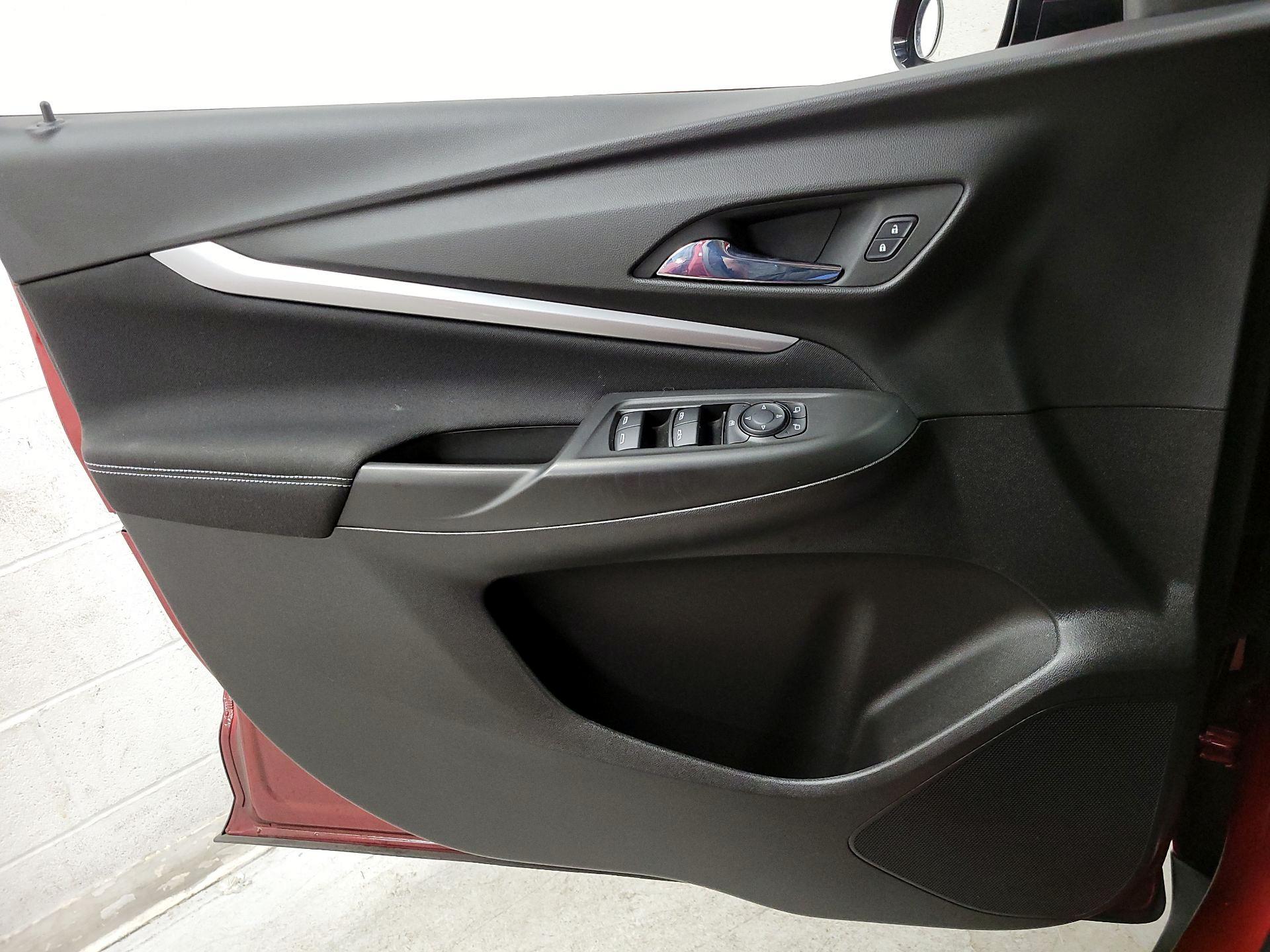 Thumbnail: 2023 Chevrolet Bolt EUV - 12