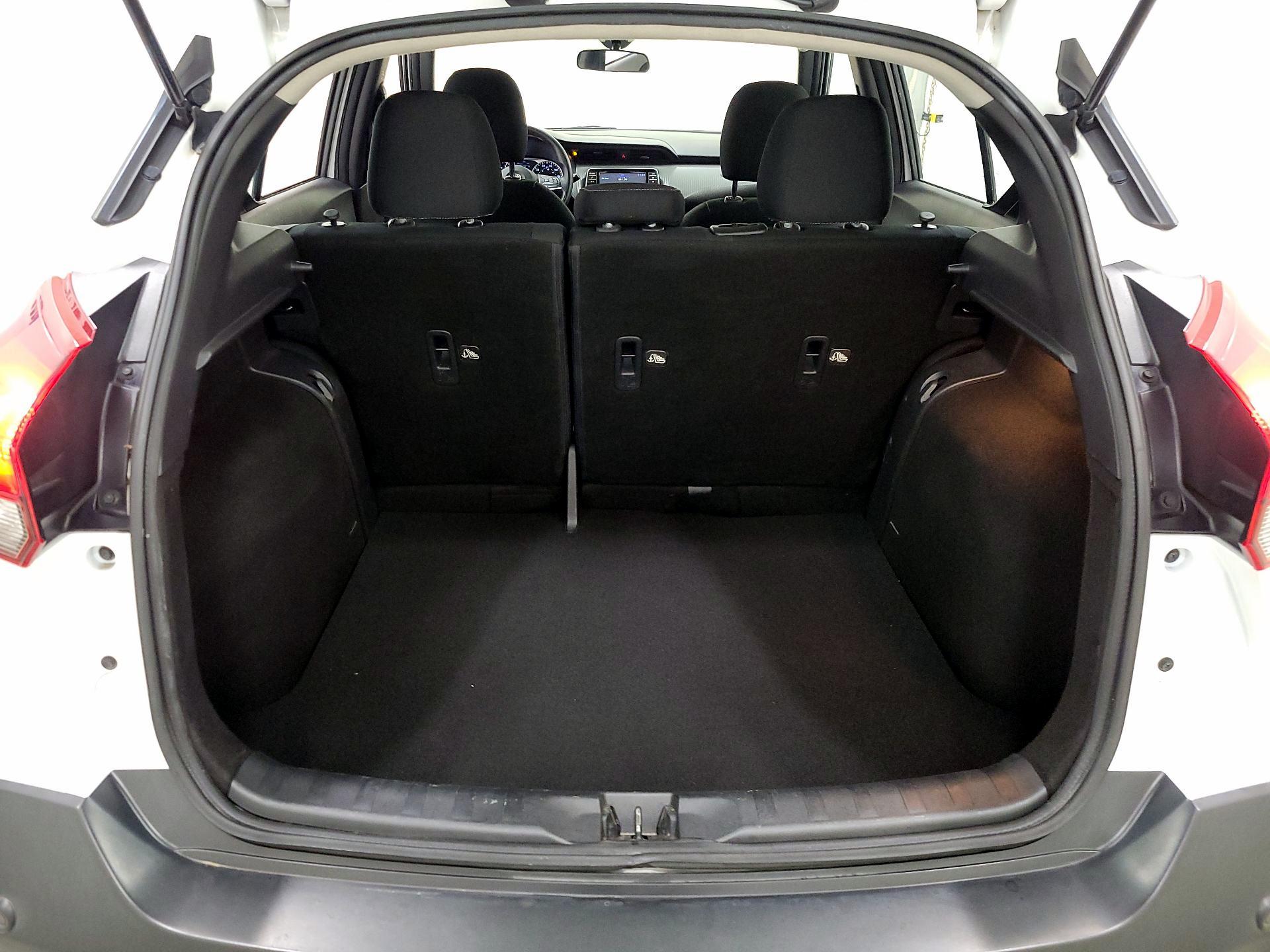 Thumbnail: 2020 Nissan Kicks - 20