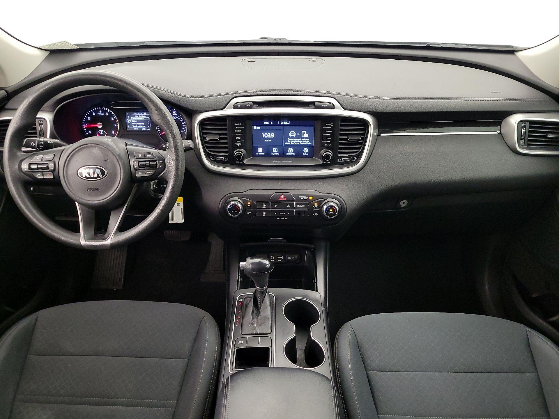 Thumbnail: 2018 Kia Sorento - 9