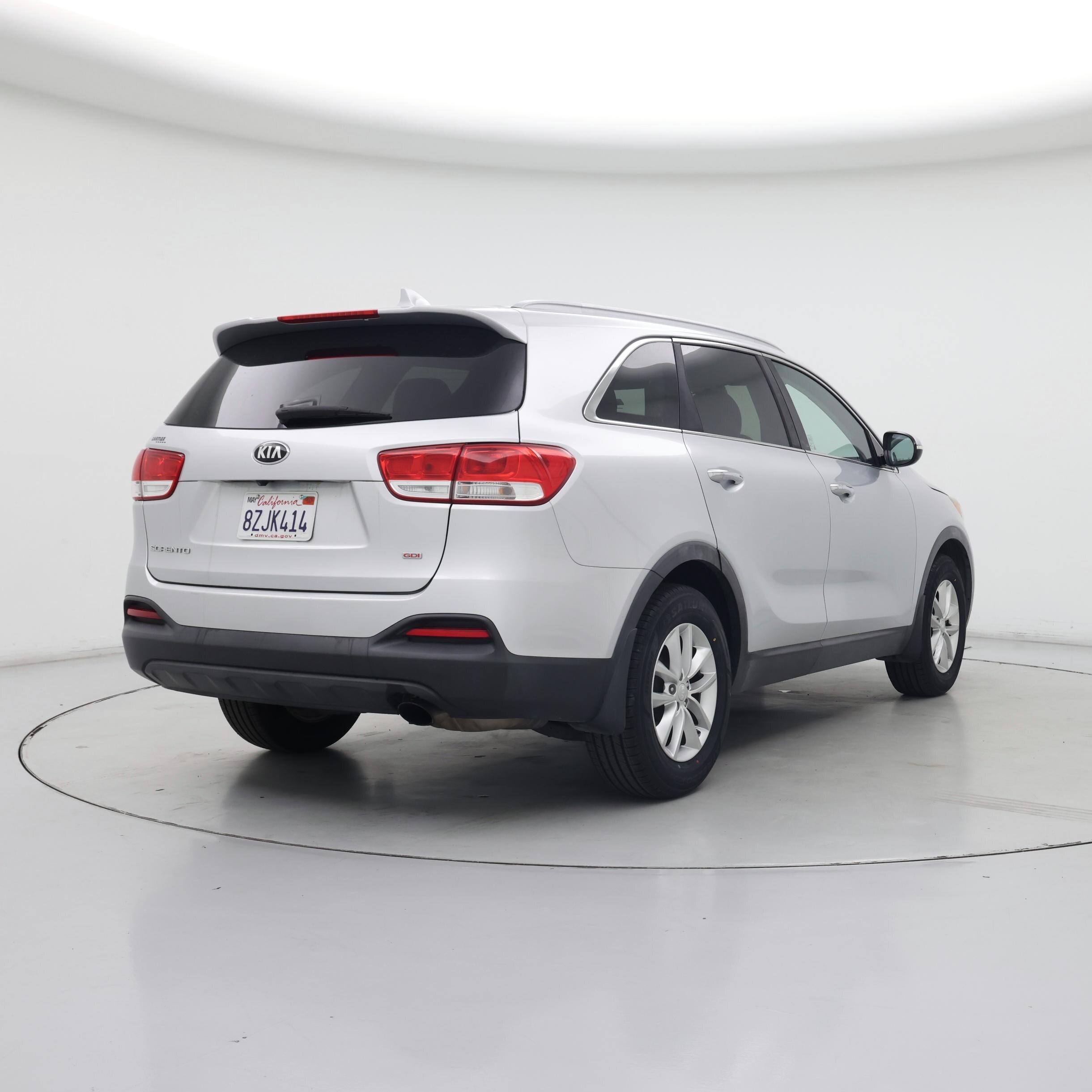 Thumbnail: 2018 Kia Sorento - 8