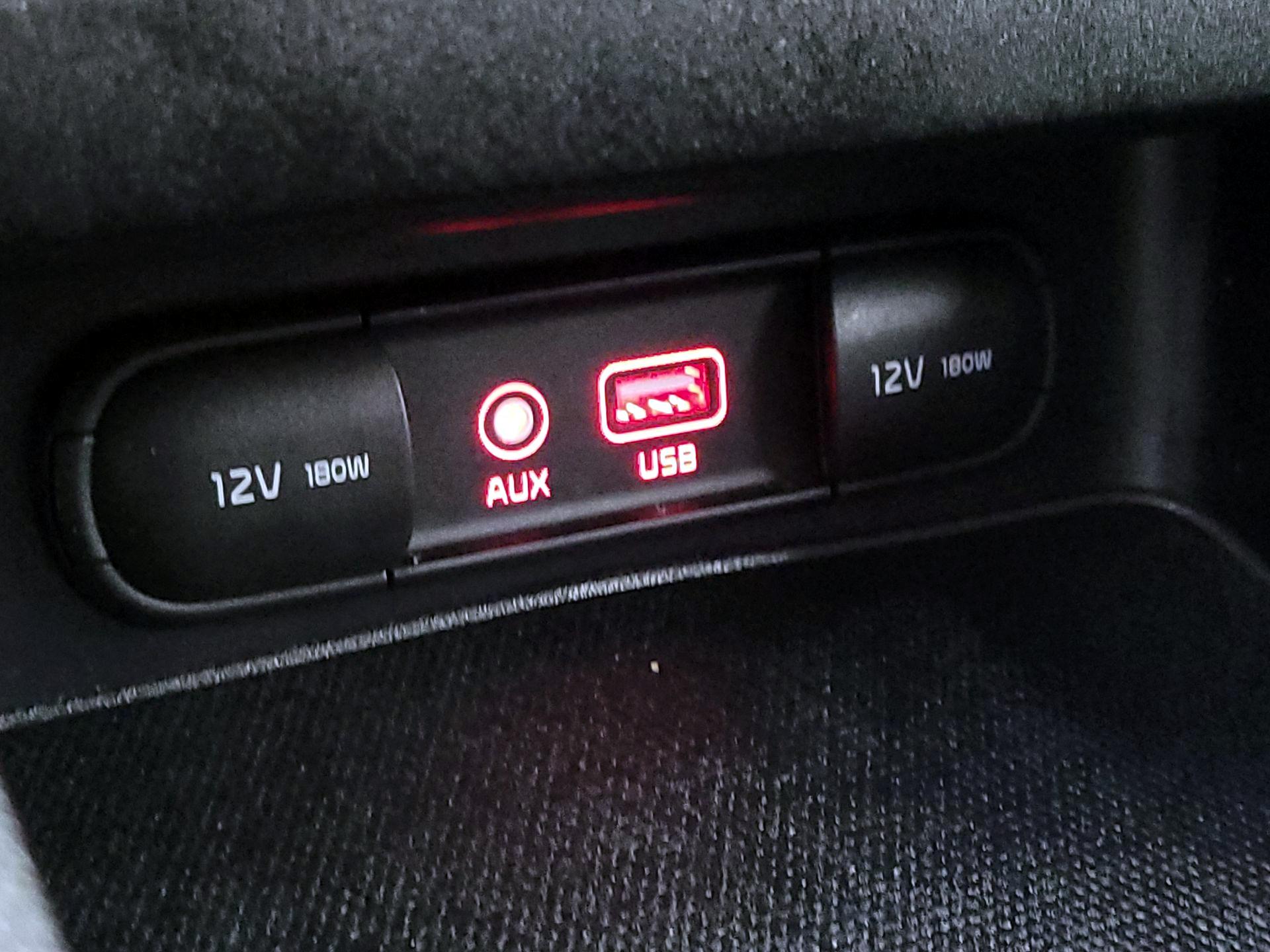 Thumbnail: 2019 Kia Forte - 18