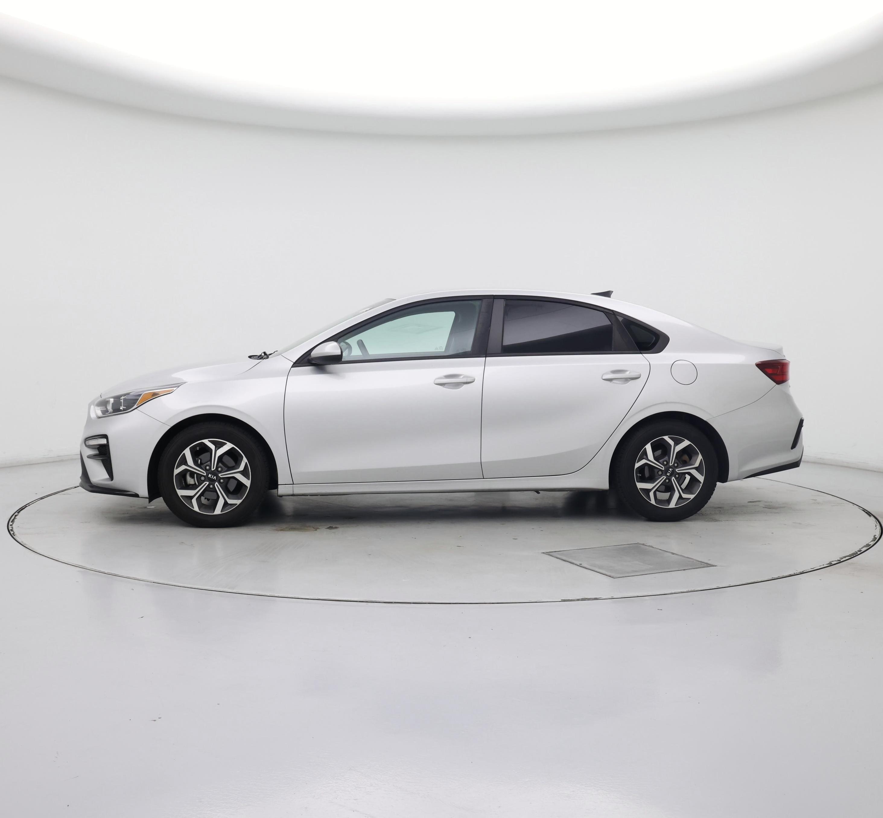 Thumbnail: 2019 Kia Forte - 3