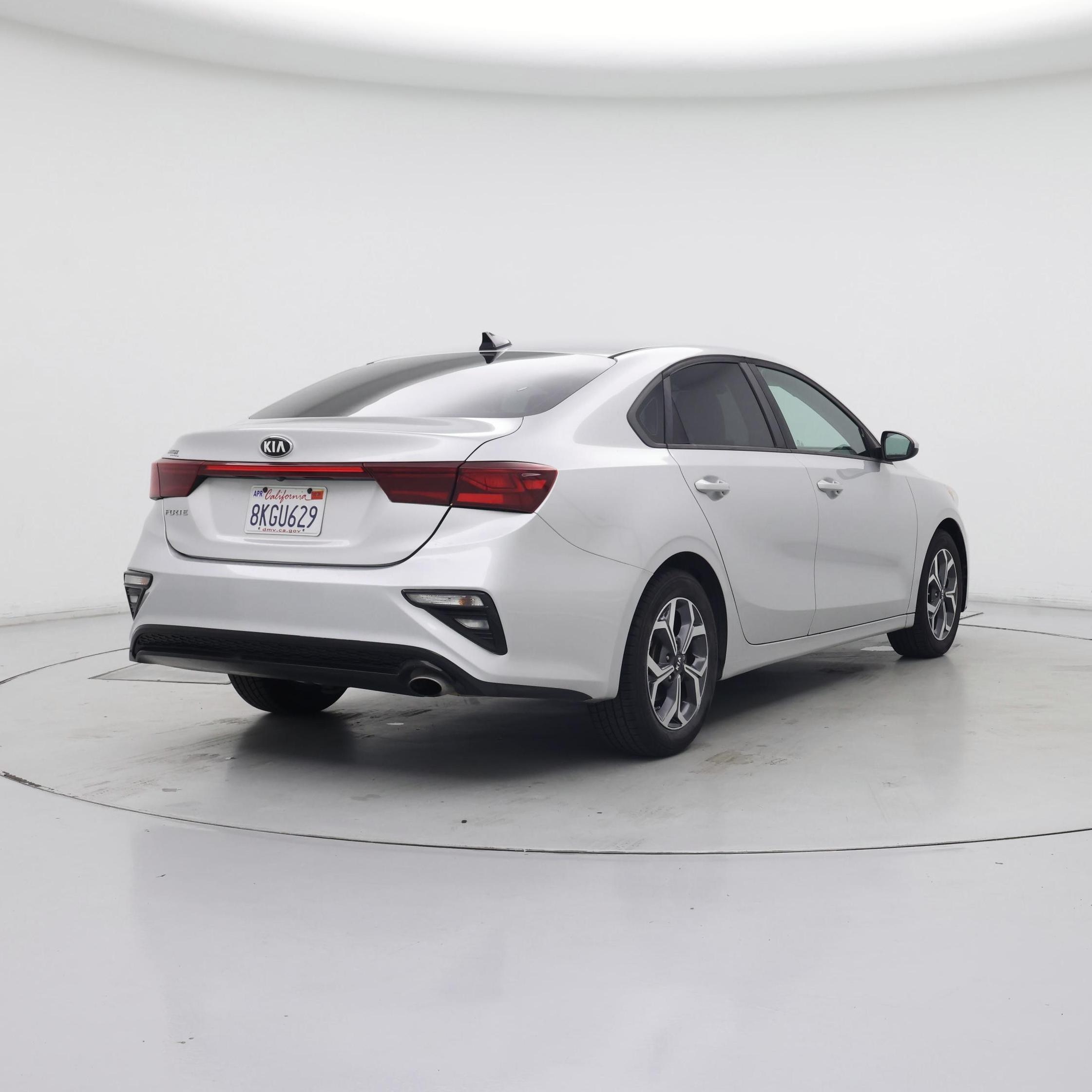 Thumbnail: 2019 Kia Forte - 8